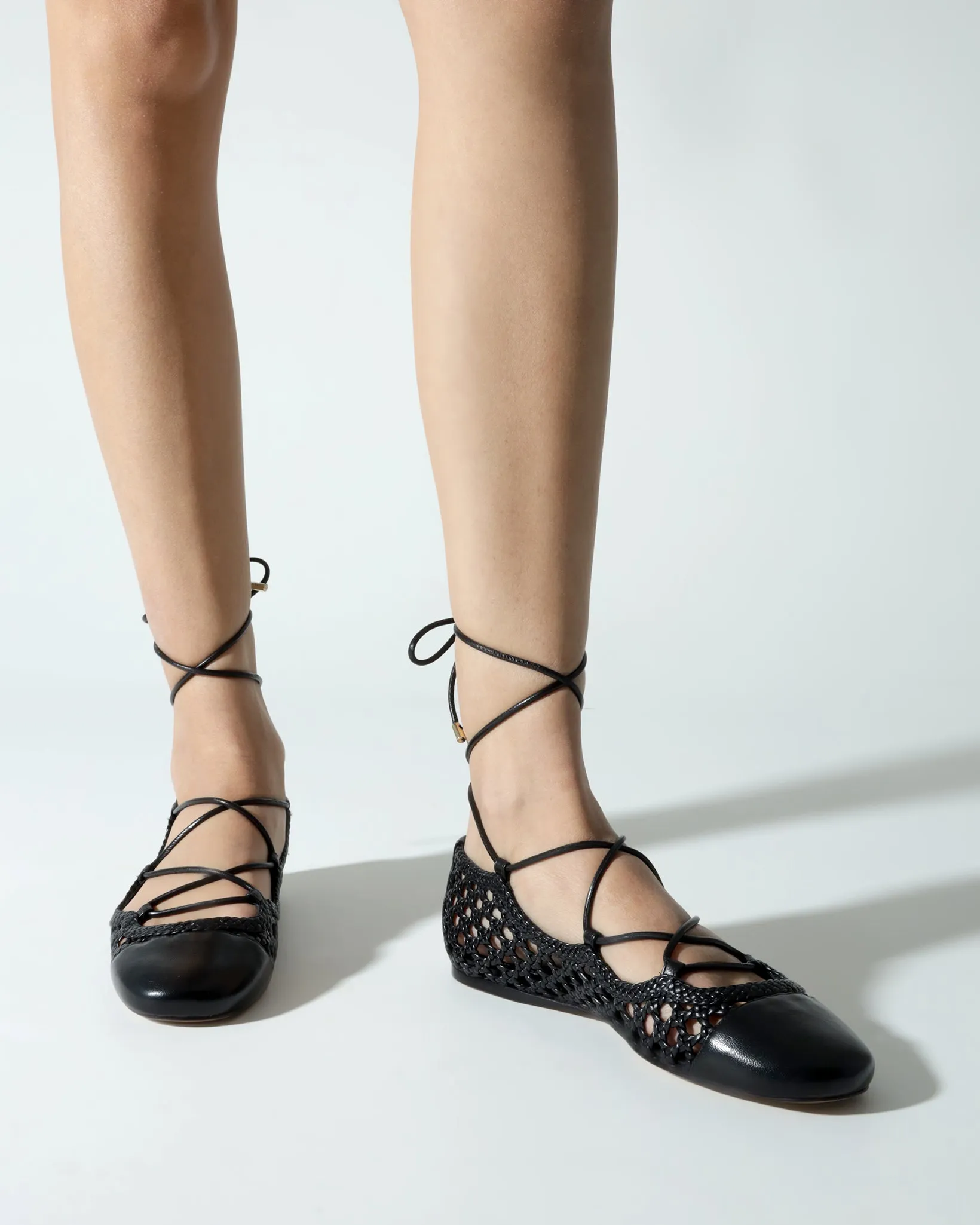 Ballerina Tresse Flat Black sold by Alexandre Birman product image thumbnail 2