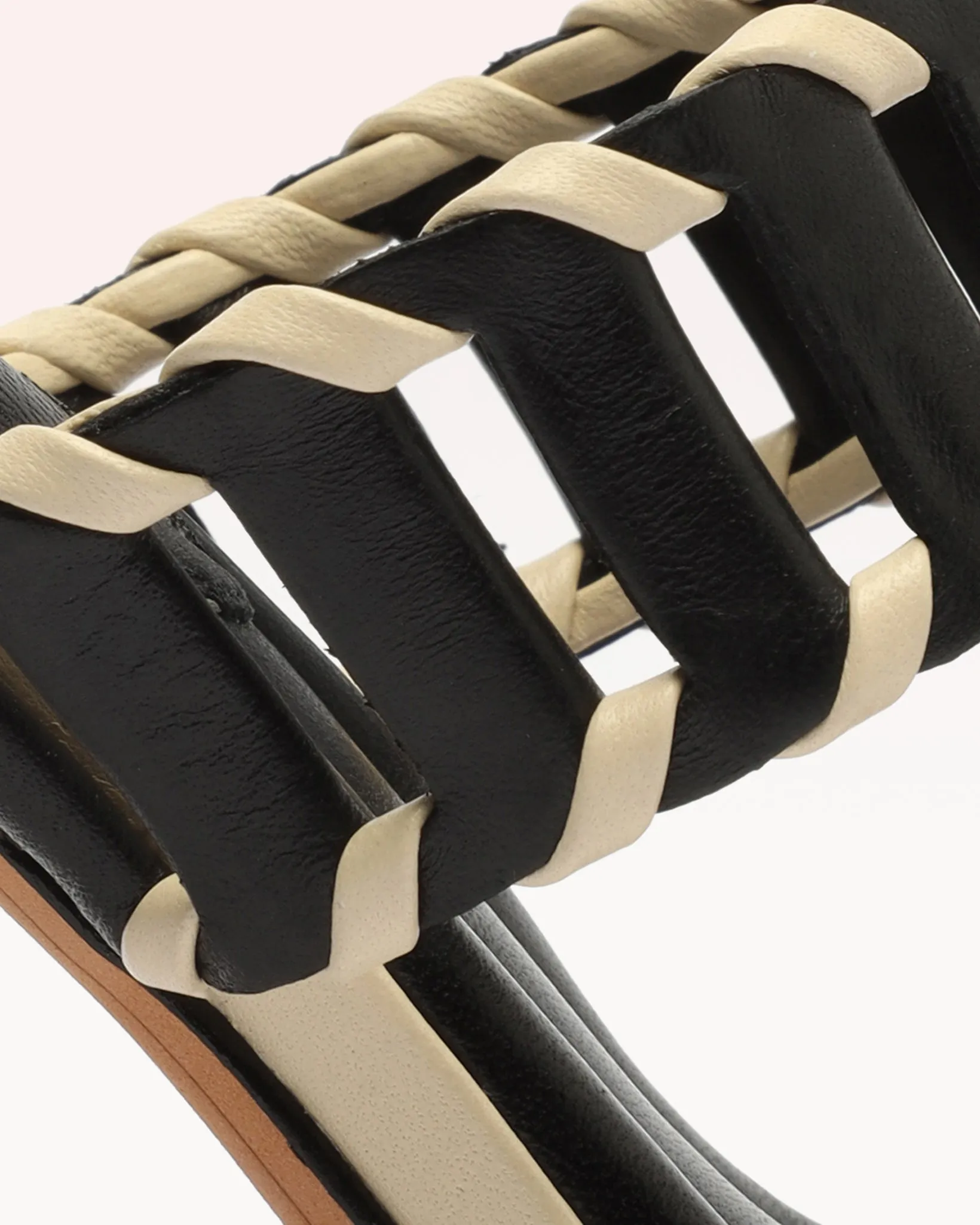 Claire Mule 85 Black sold by Alexandre Birman product image thumbnail 4