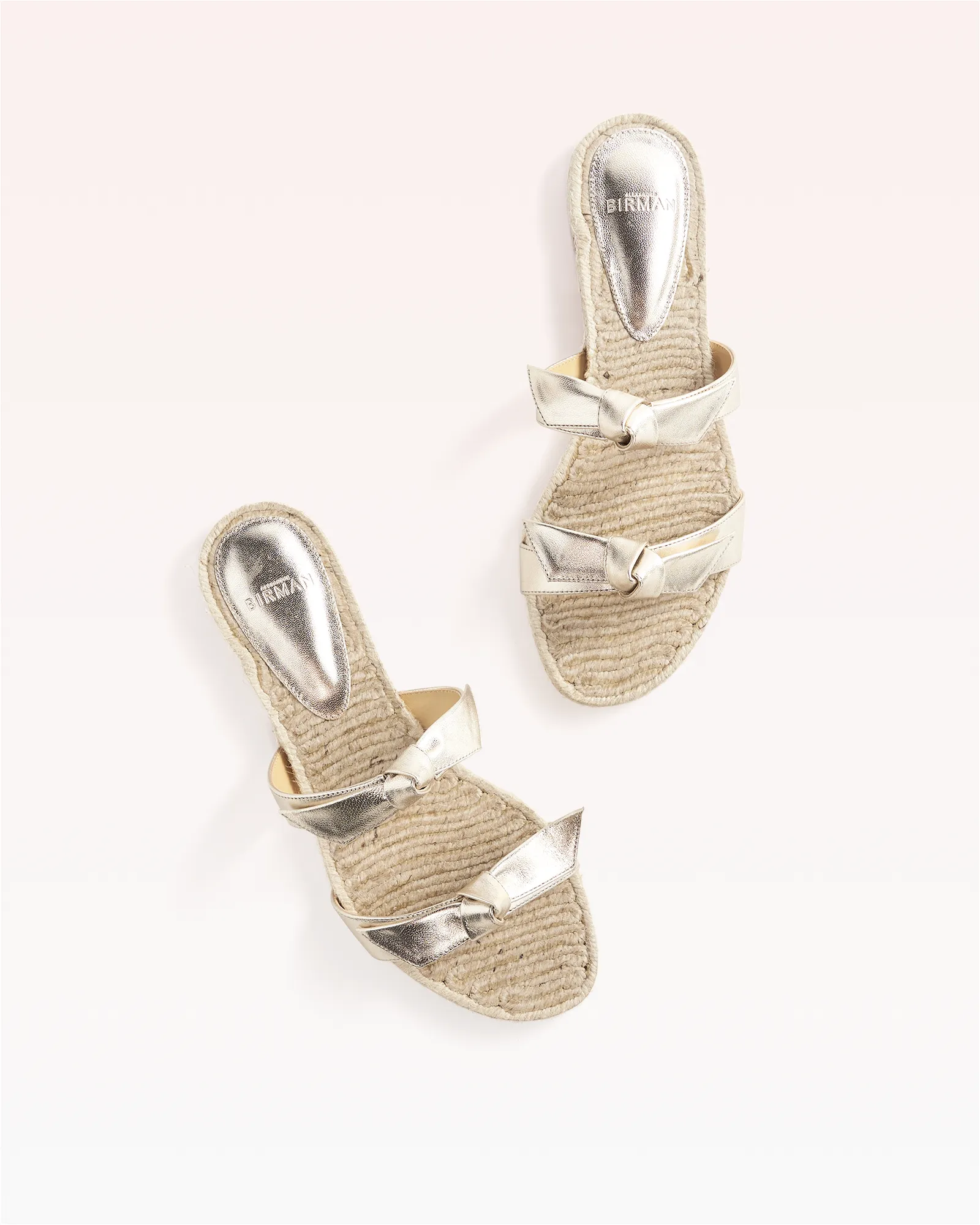 Clarita Flat Metallic Golden sold by Alexandre Birman product image thumbnail 2