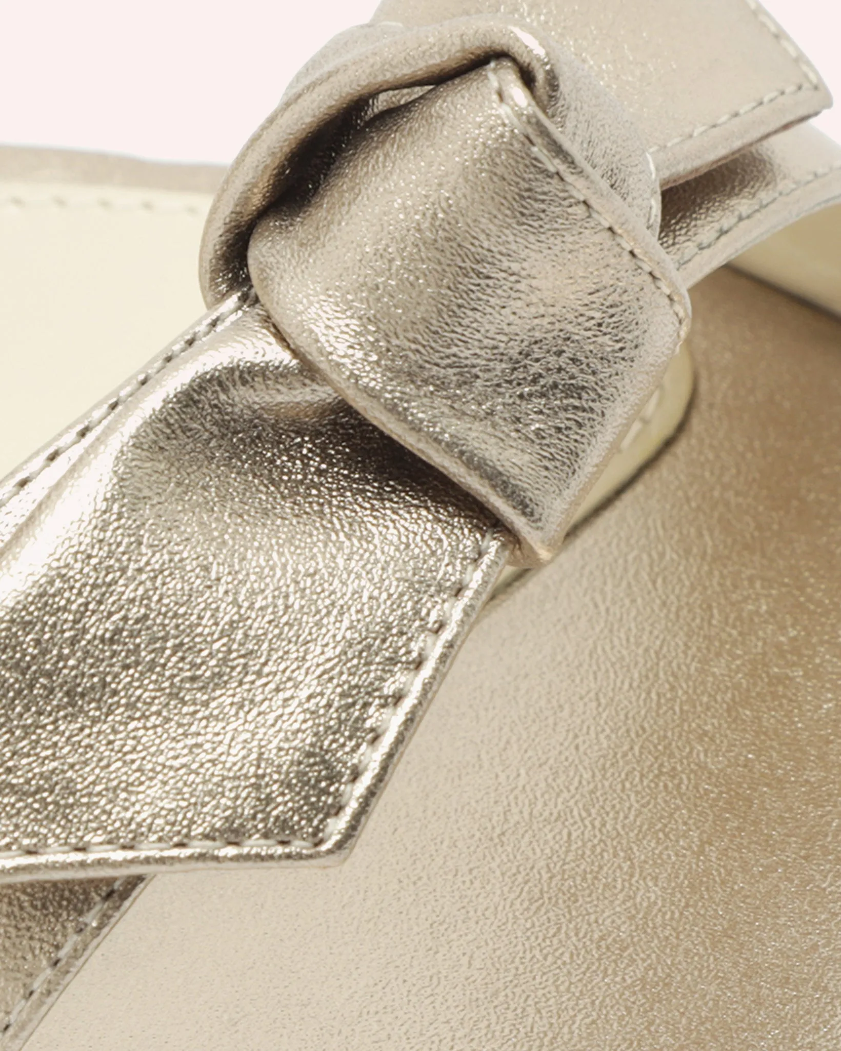 Clarita Curve 60 Metallic Luna sold by Alexandre Birman product image thumbnail 5