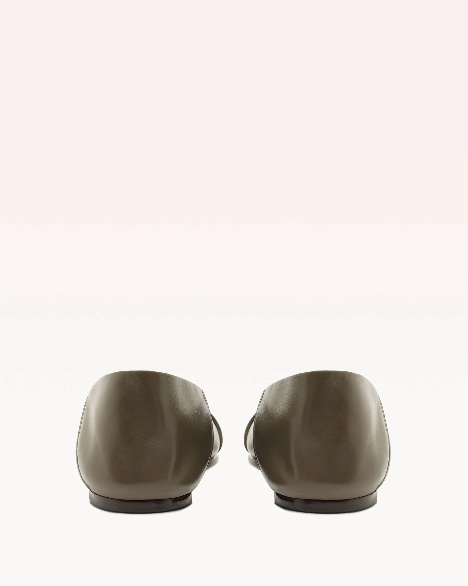 Clarita Collapsible Pebble sold by Alexandre Birman product image thumbnail 3