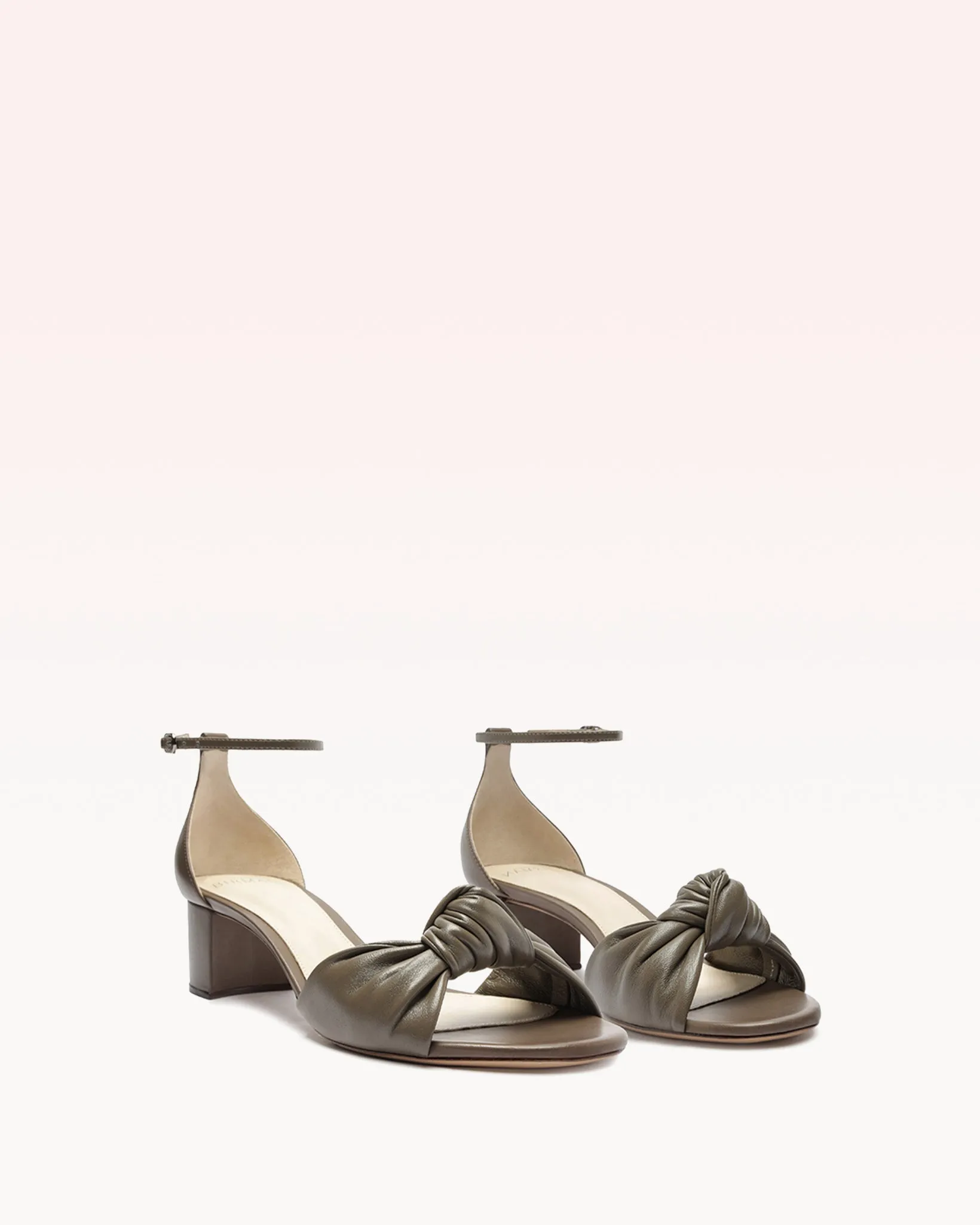 Kace Block 45 Pebble sold by Alexandre Birman product image thumbnail 2