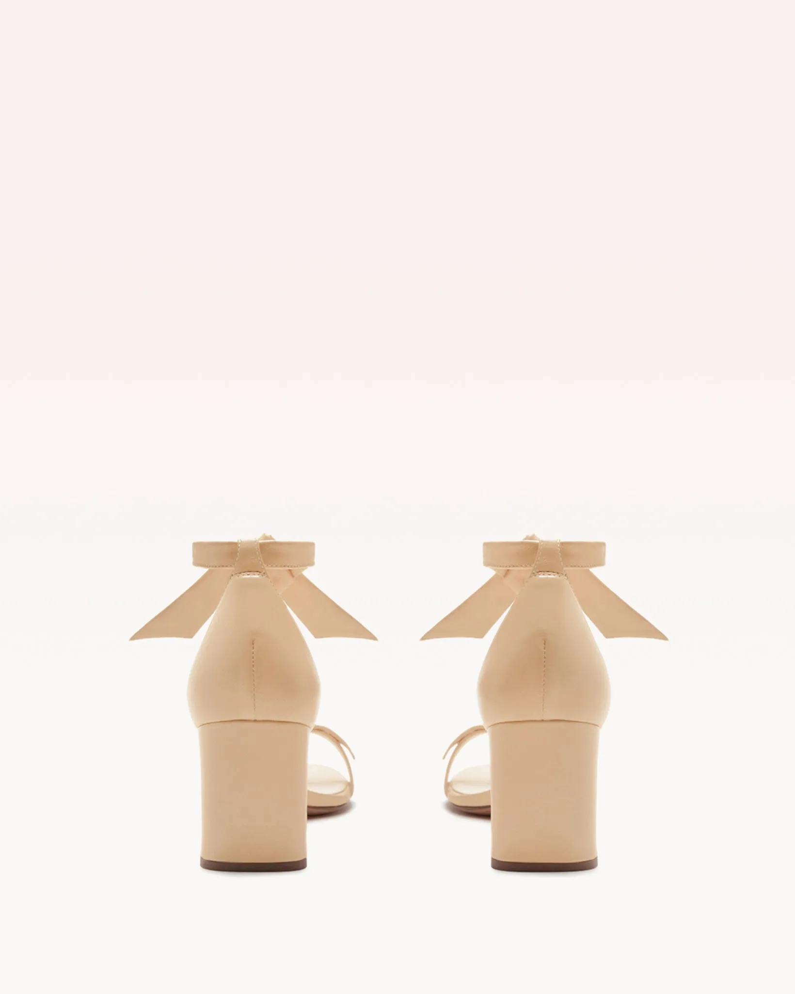 Clarita Curve 60 Limestone sold by Alexandre Birman product image thumbnail 3