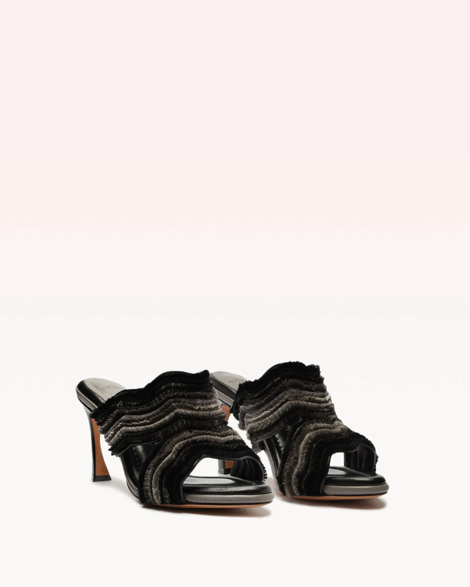 Penelope 85 Black sold by Alexandre Birman product image thumbnail 2