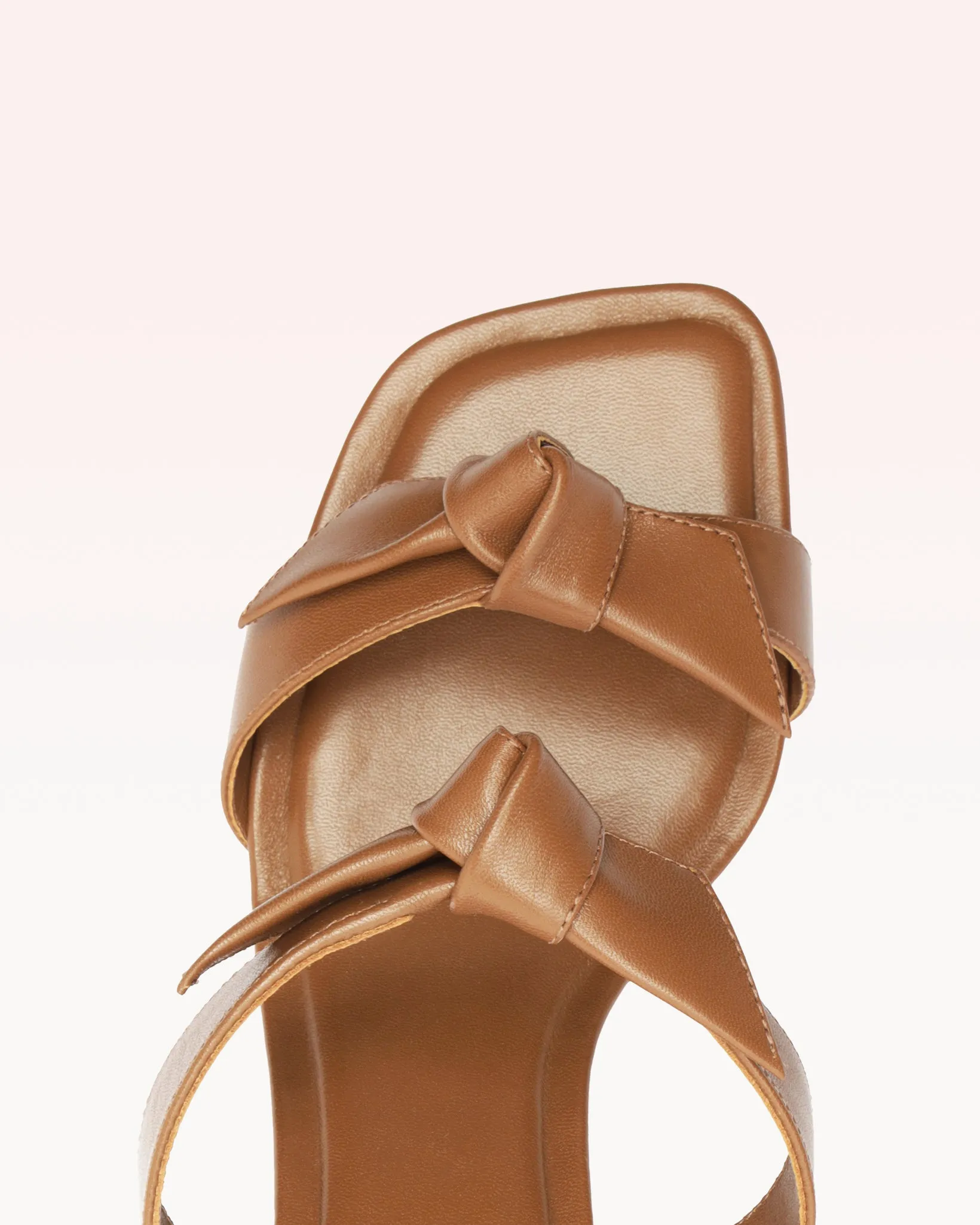 Clarita Square Flare 60 Espresso sold by Alexandre Birman product image thumbnail 5