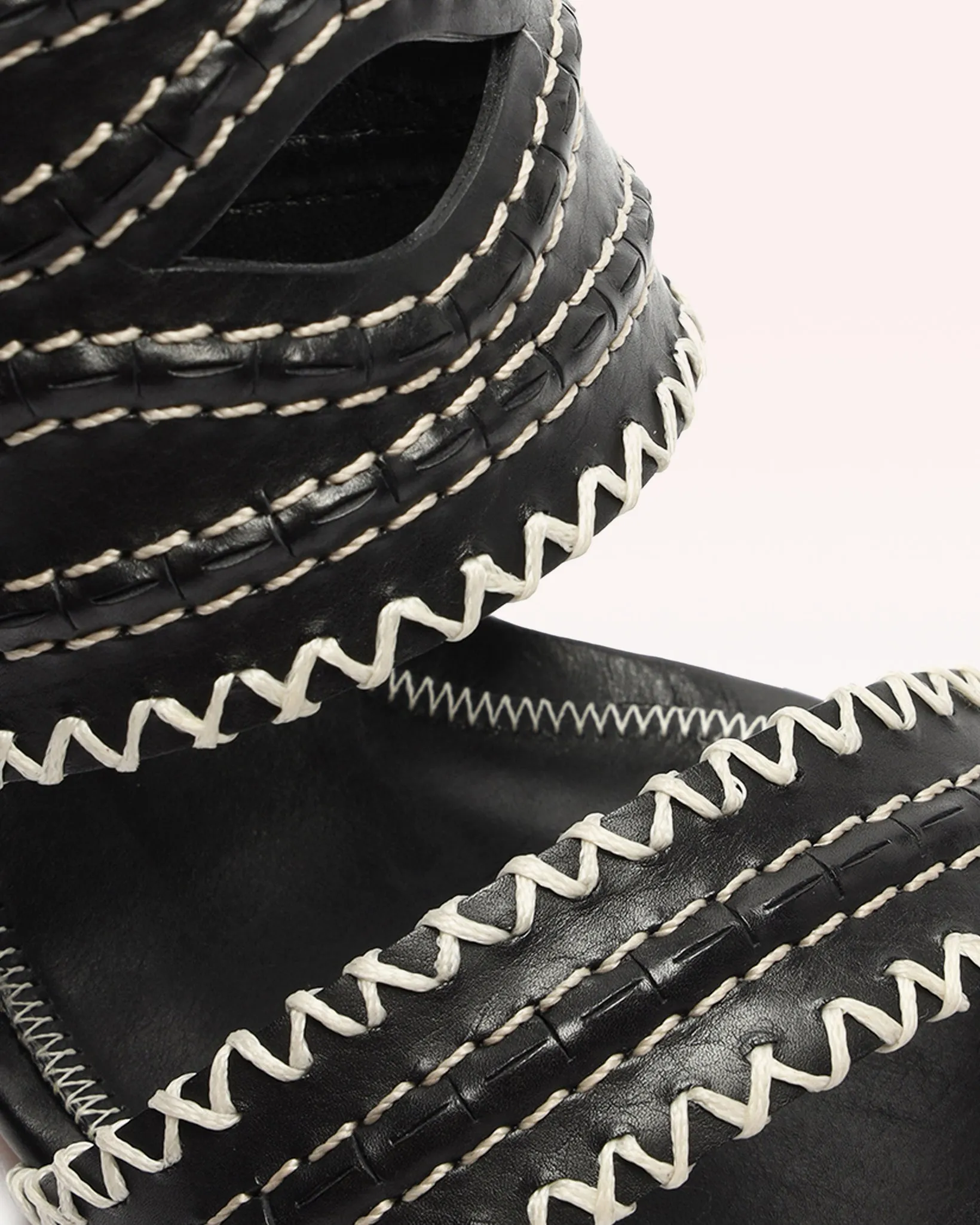 Erika 85 Black sold by Alexandre Birman product image thumbnail 5