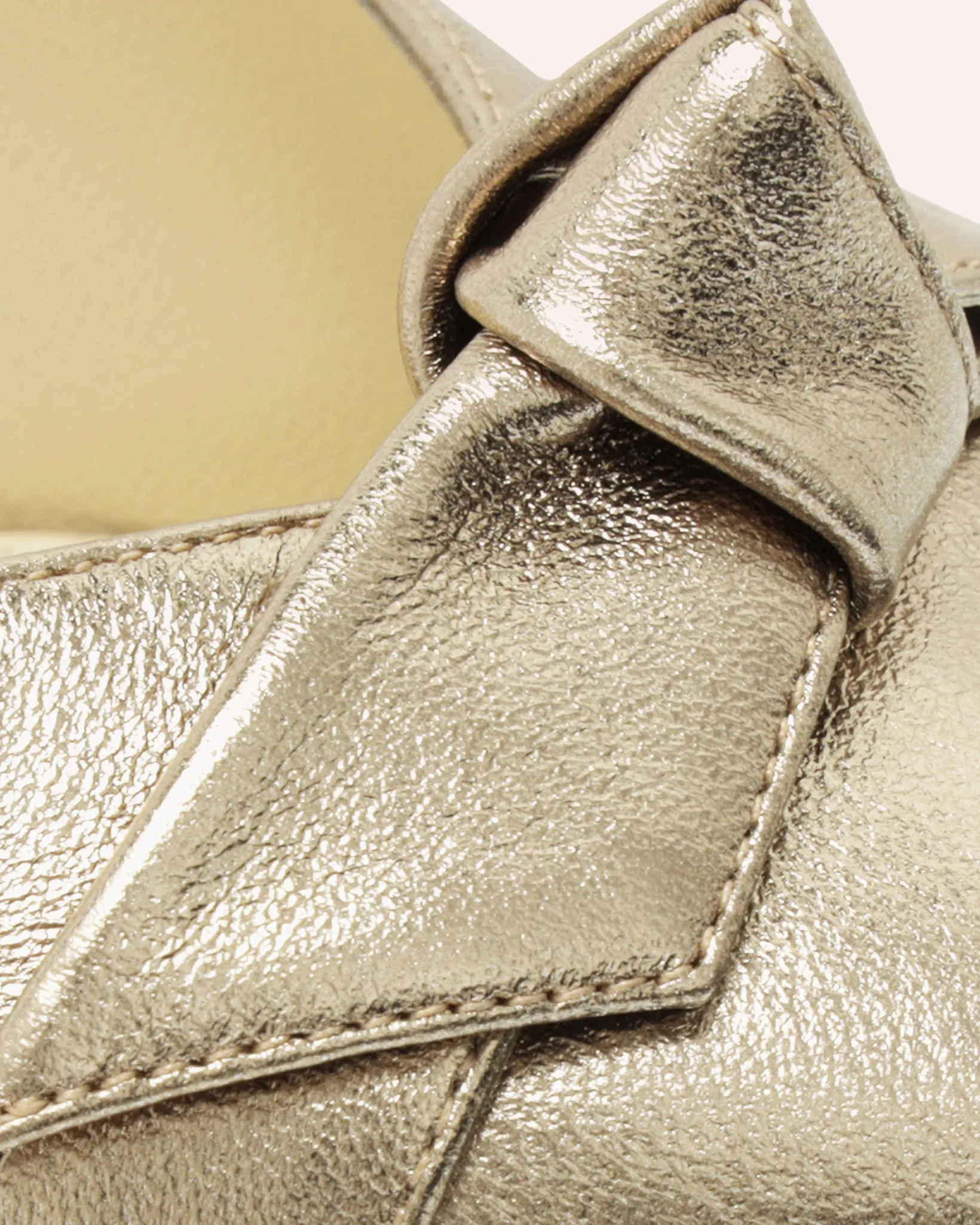 Clarita Slingback 50 Metallic Luna sold by Alexandre Birman product image thumbnail 5