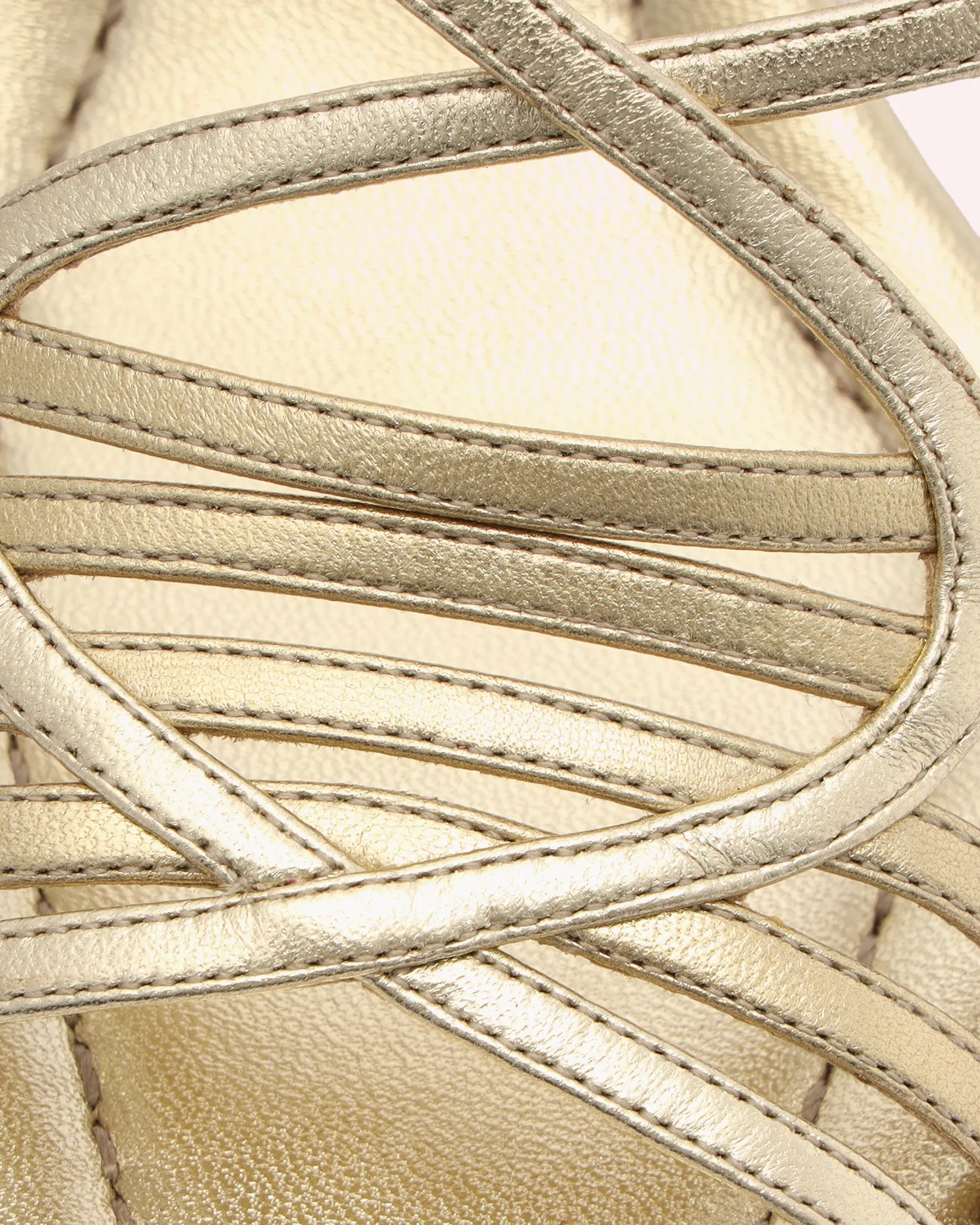 Naya 50 Gold sold by Alexandre Birman product image thumbnail 5