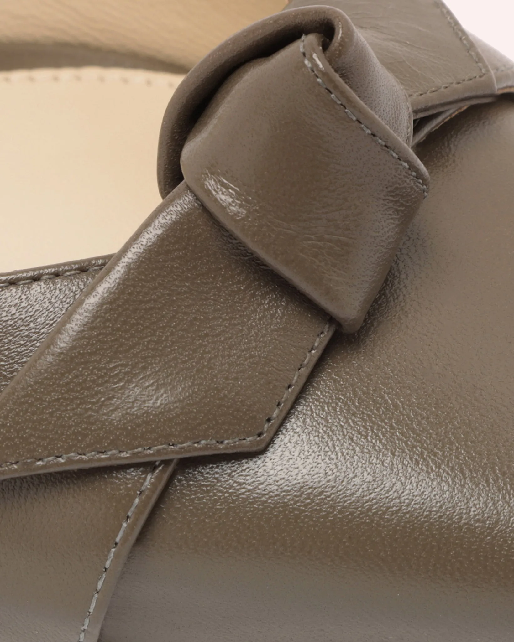 Clarita Slingback 50 Pebble sold by Alexandre Birman product image thumbnail 5