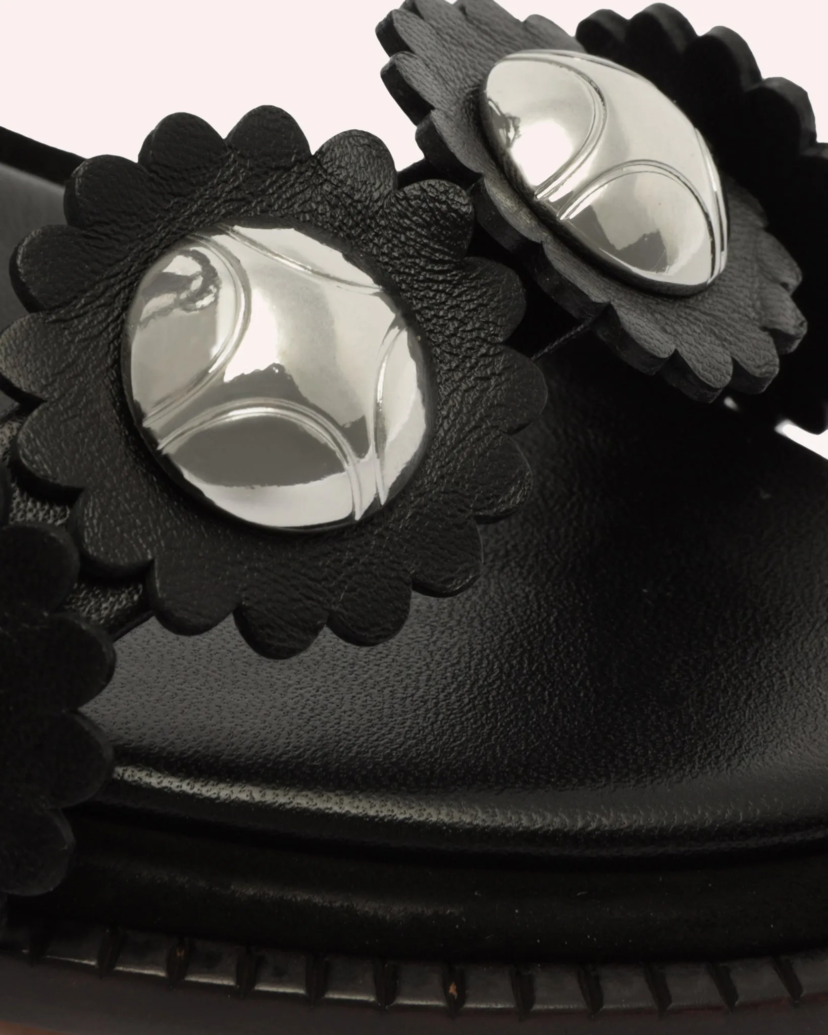 Tibbie 100 Black sold by Alexandre Birman product image thumbnail 5