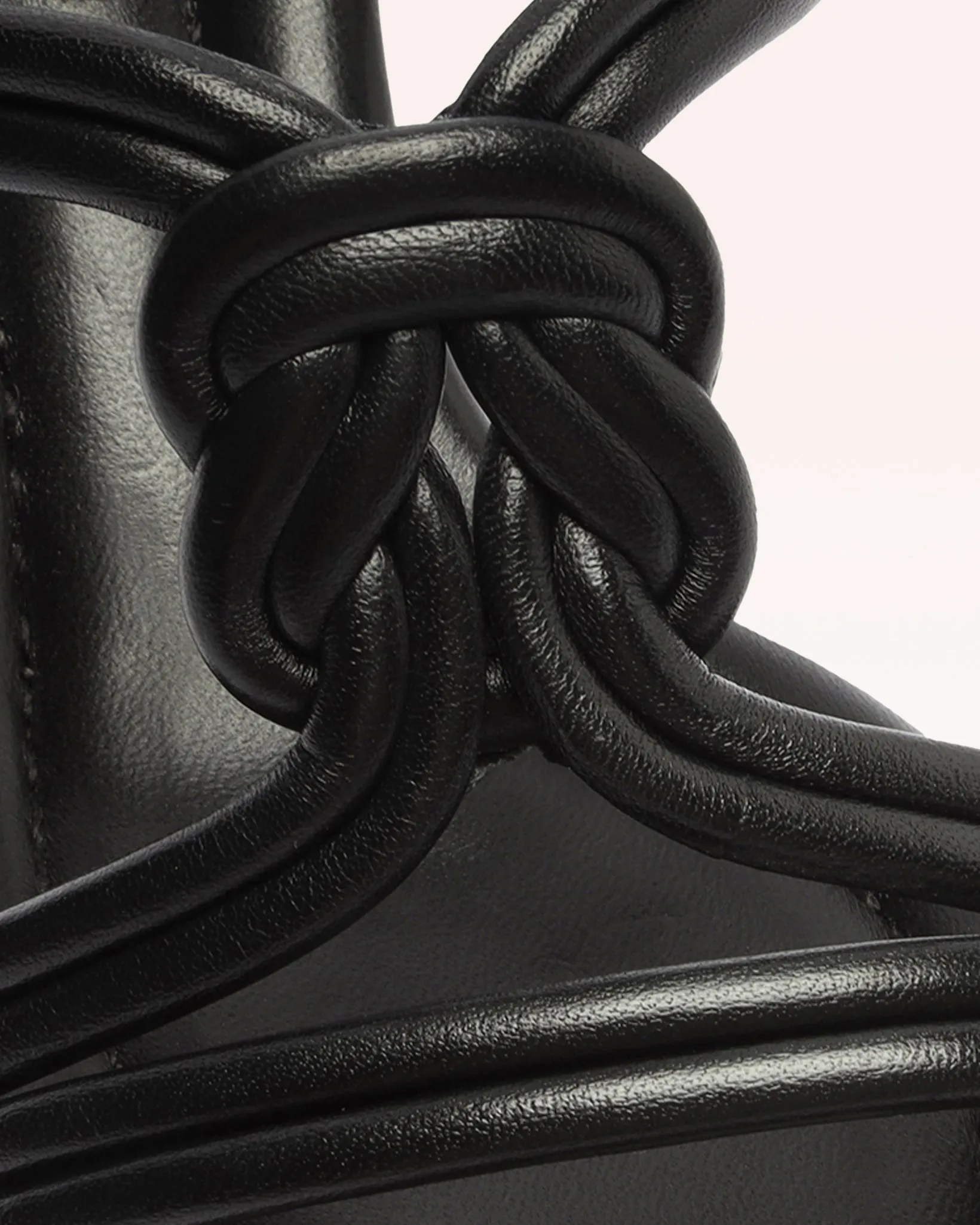 Vicky City 60 Black sold by Alexandre Birman product image thumbnail 5