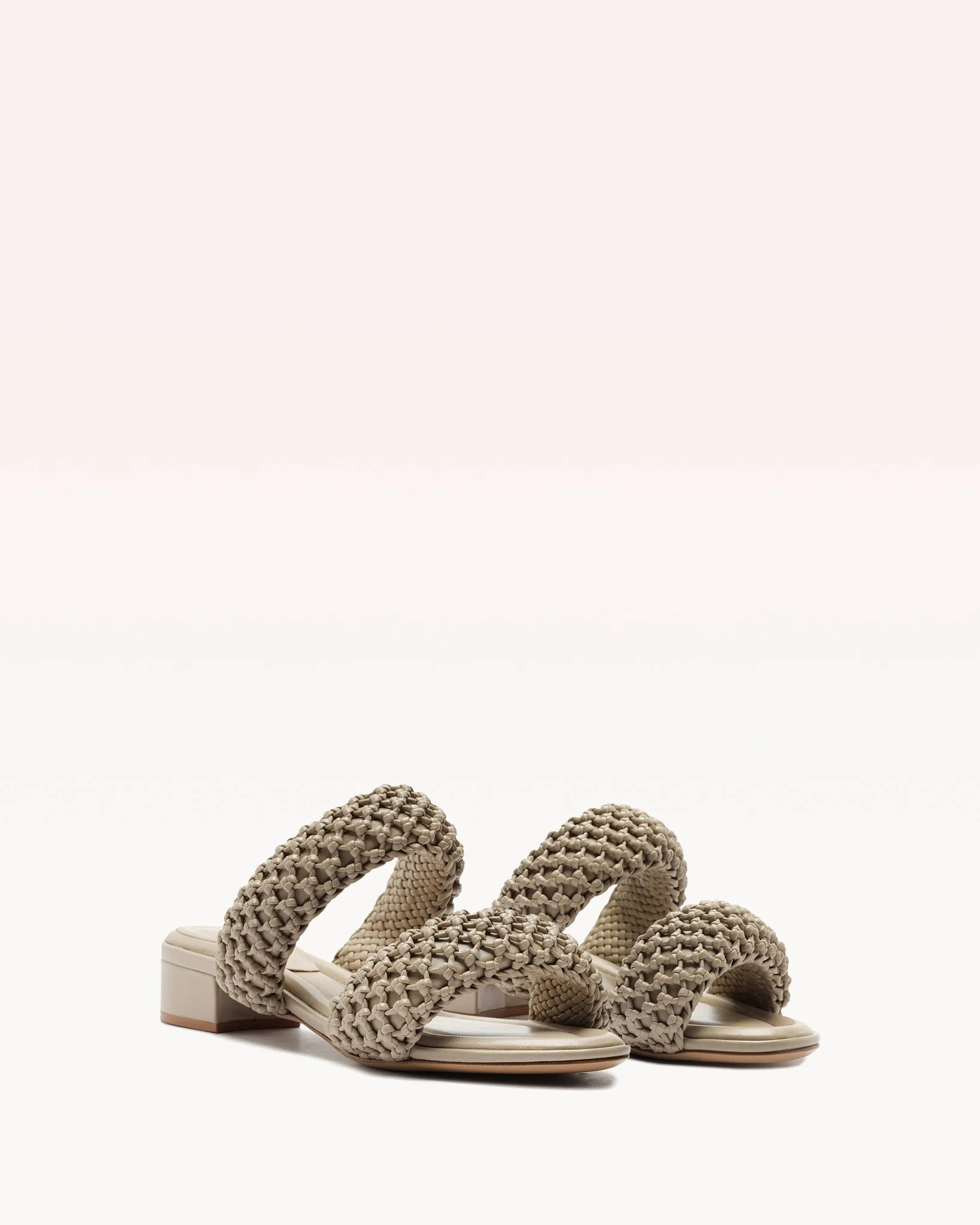 Lilla Woven 30 sold by Alexandre Birman product image thumbnail 2