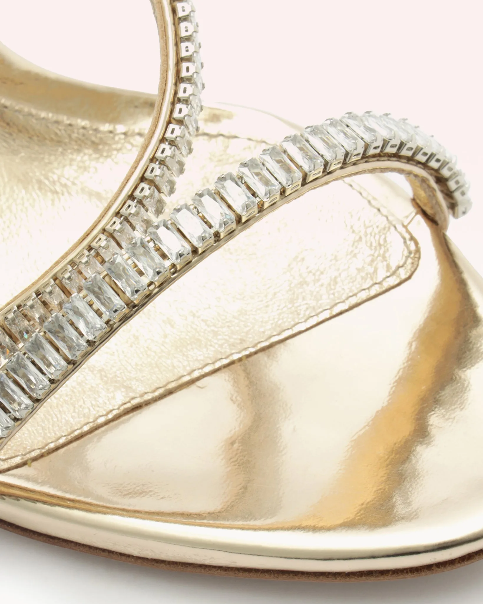 Leah Zircone 100 sold by Alexandre Birman product image thumbnail 5