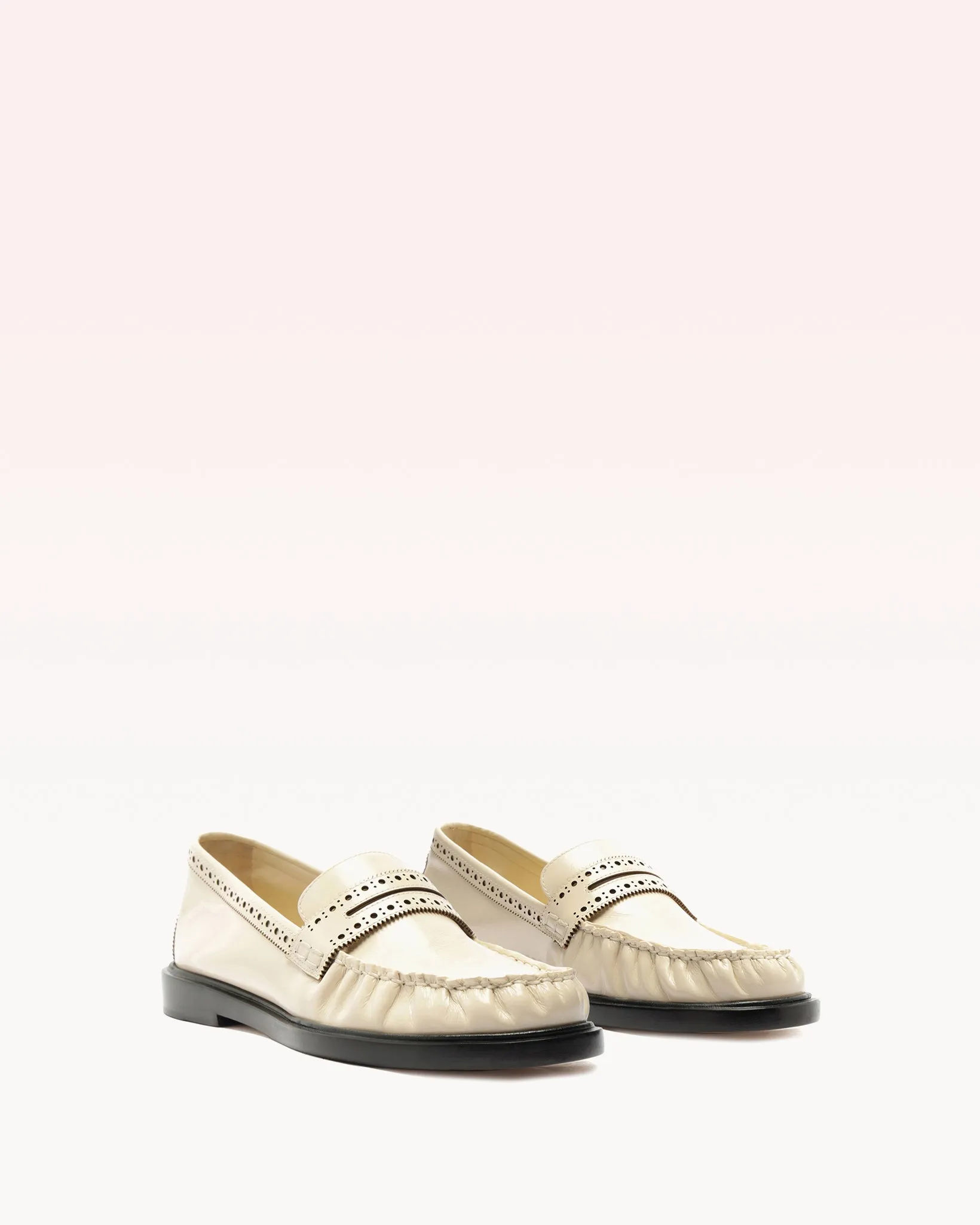 Soft Loafer Brogue Eggshell sold by Alexandre Birman product image thumbnail 2