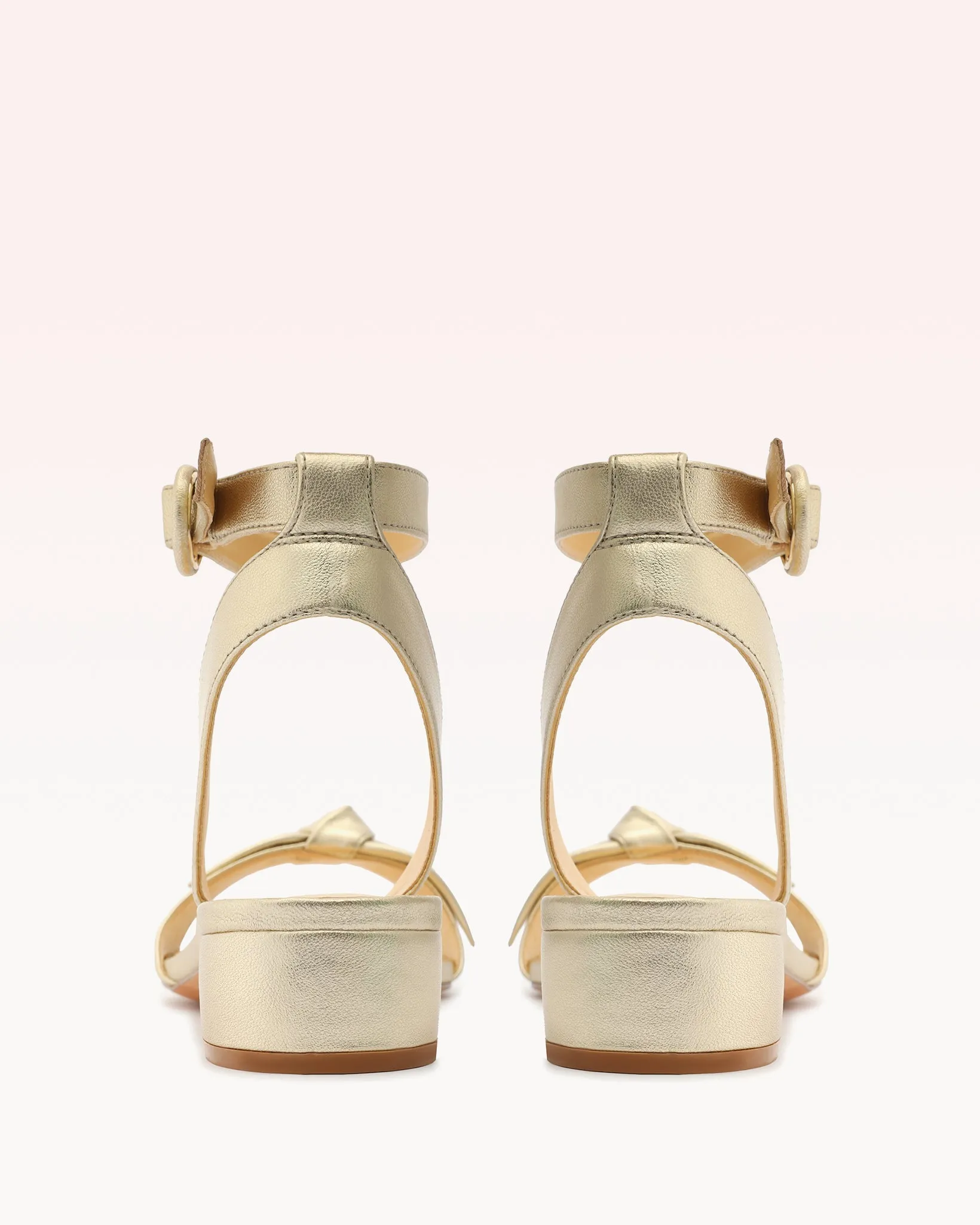 Clarita 30 Golden sold by Alexandre Birman product image thumbnail 3