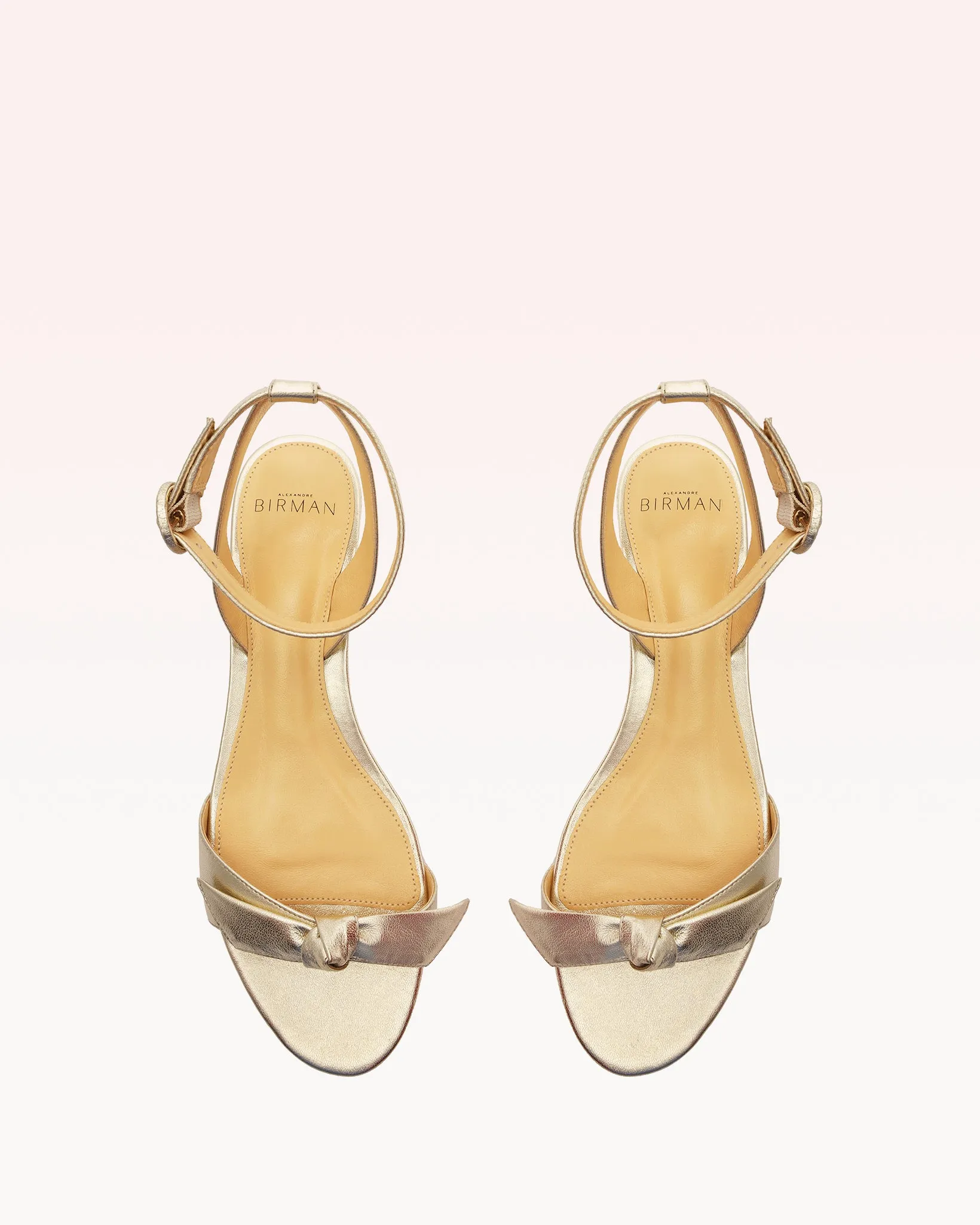 Clarita 30 Golden sold by Alexandre Birman product image thumbnail 4