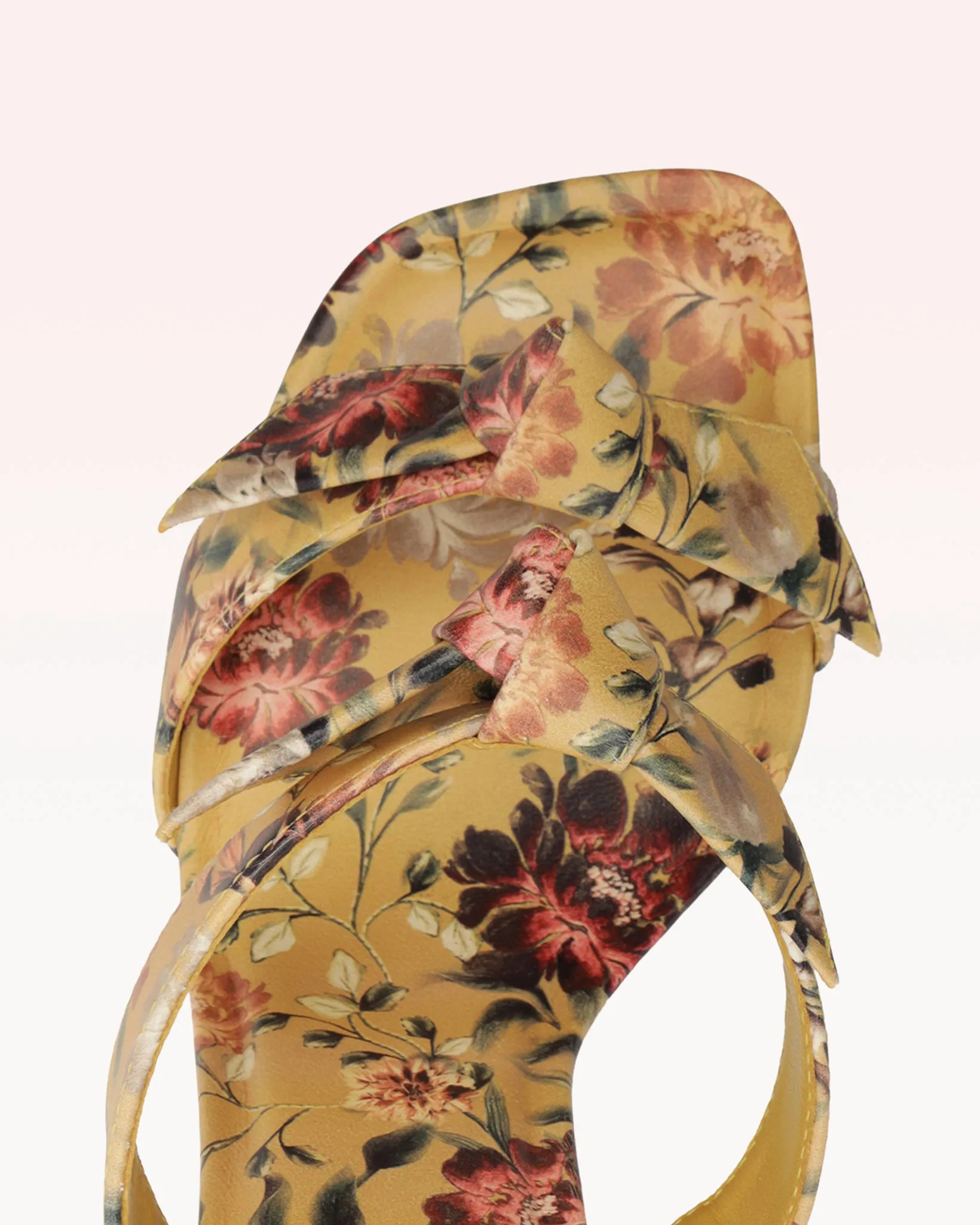 Clarita Square Flare Paramo sold by Alexandre Birman product image thumbnail 5