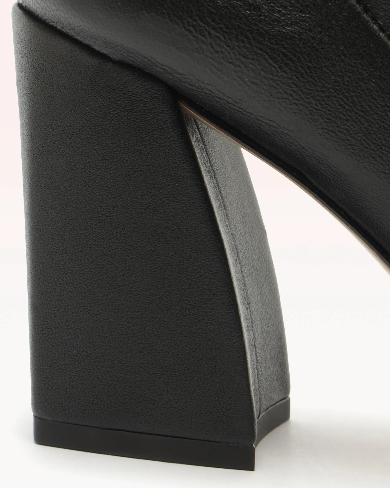 Skinny Ttk 85 Boot Black sold by Alexandre Birman product image thumbnail 5