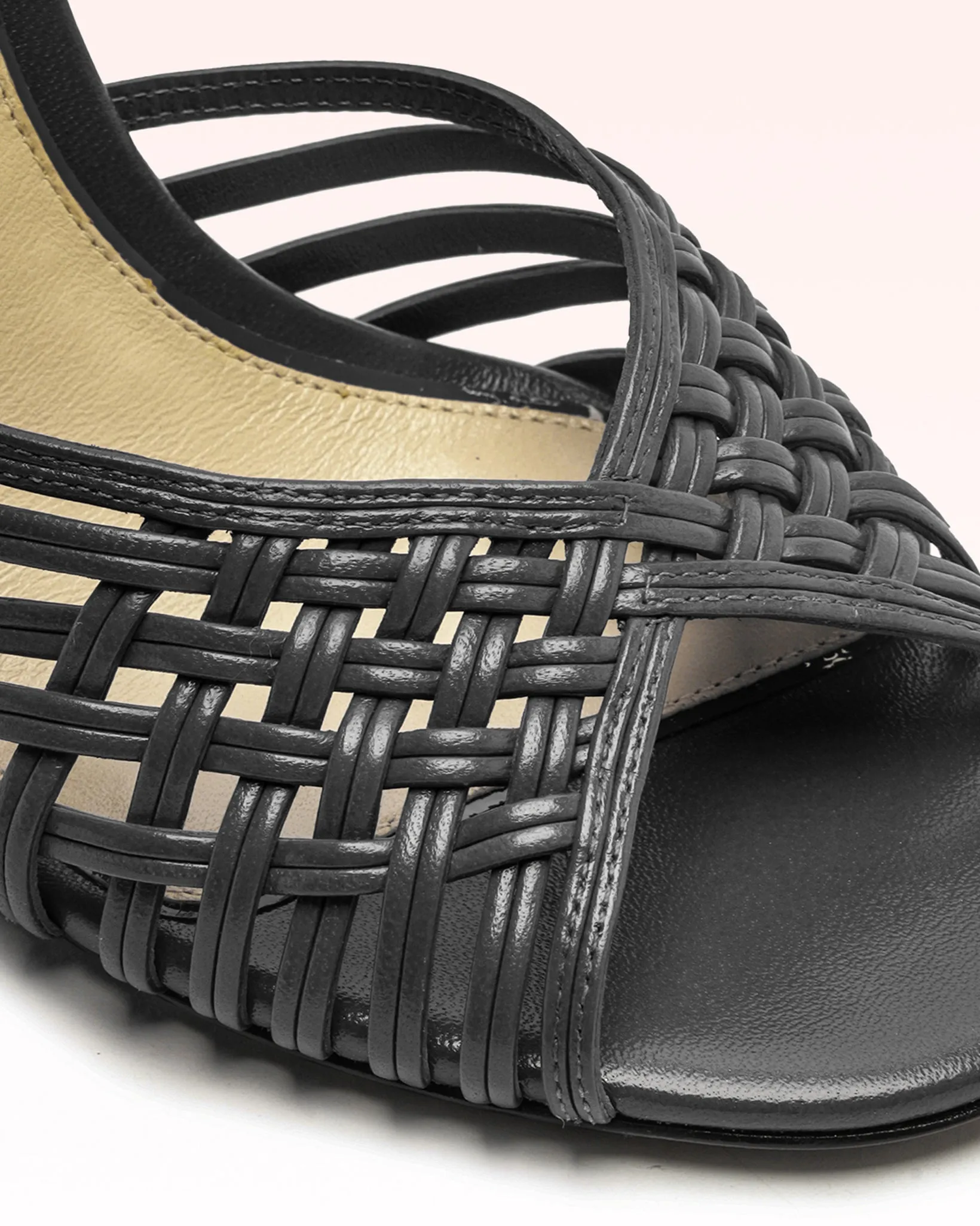 Lilian 90 Black sold by Alexandre Birman product image thumbnail 5