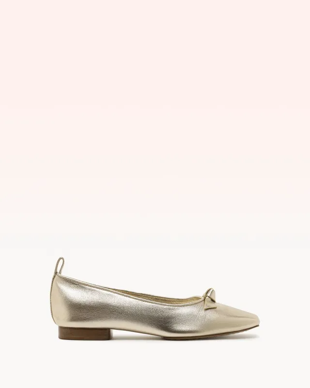 Slim Clarita Street Flat Golden made by Alexandre Birman