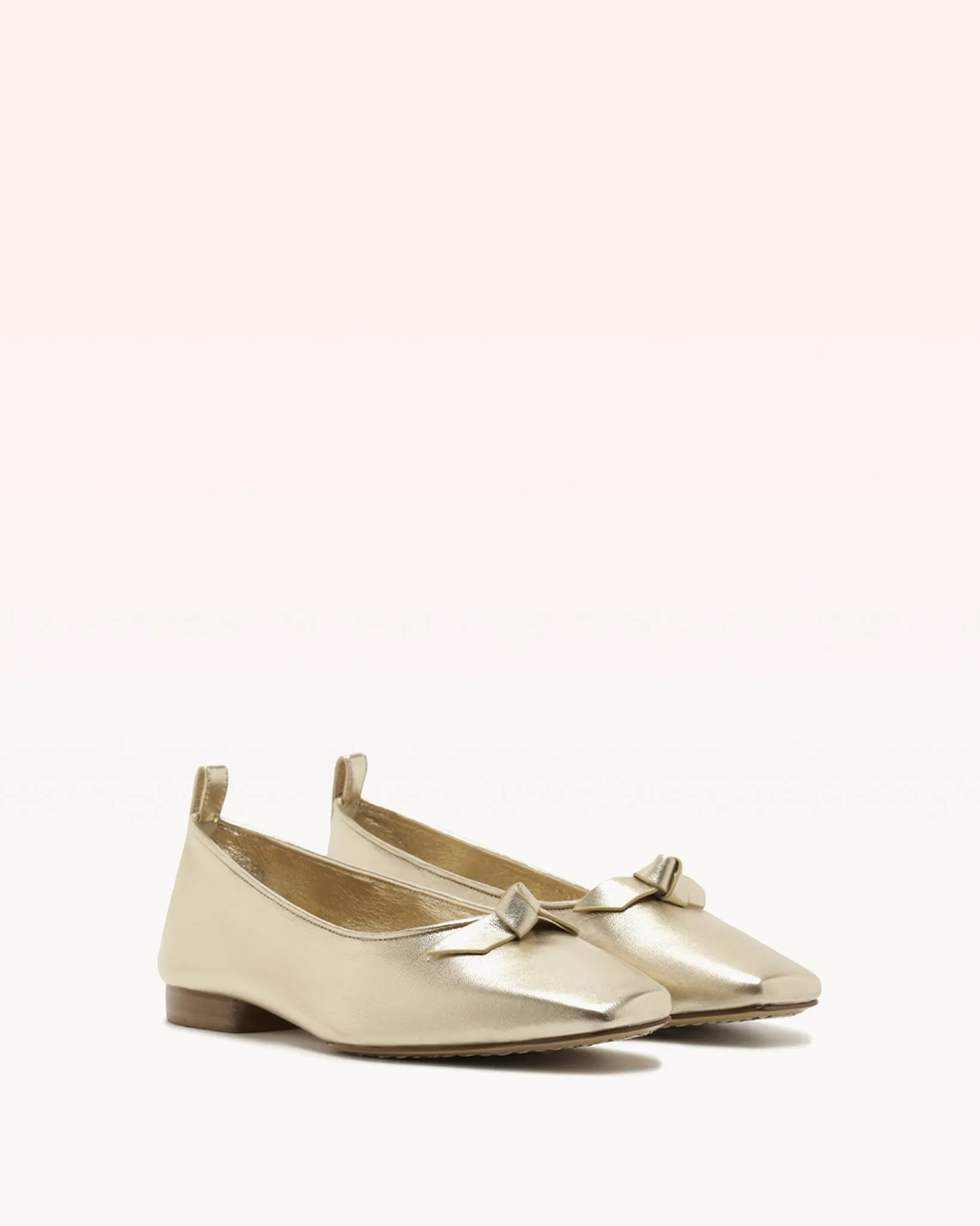 Slim Clarita Street Flat Golden sold by Alexandre Birman product image thumbnail 2
