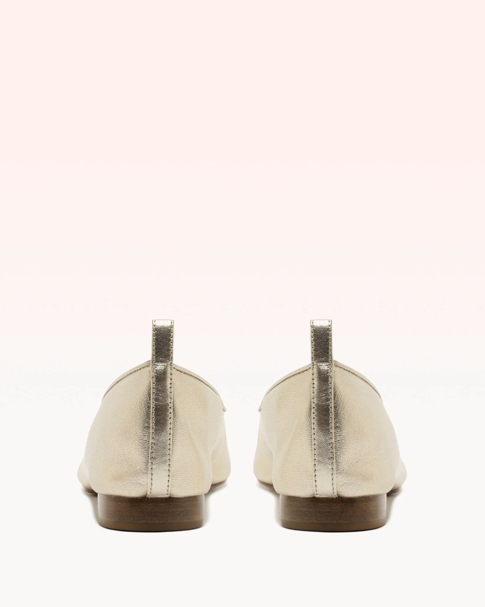 Slim Clarita Street Flat Golden sold by Alexandre Birman product image thumbnail 3