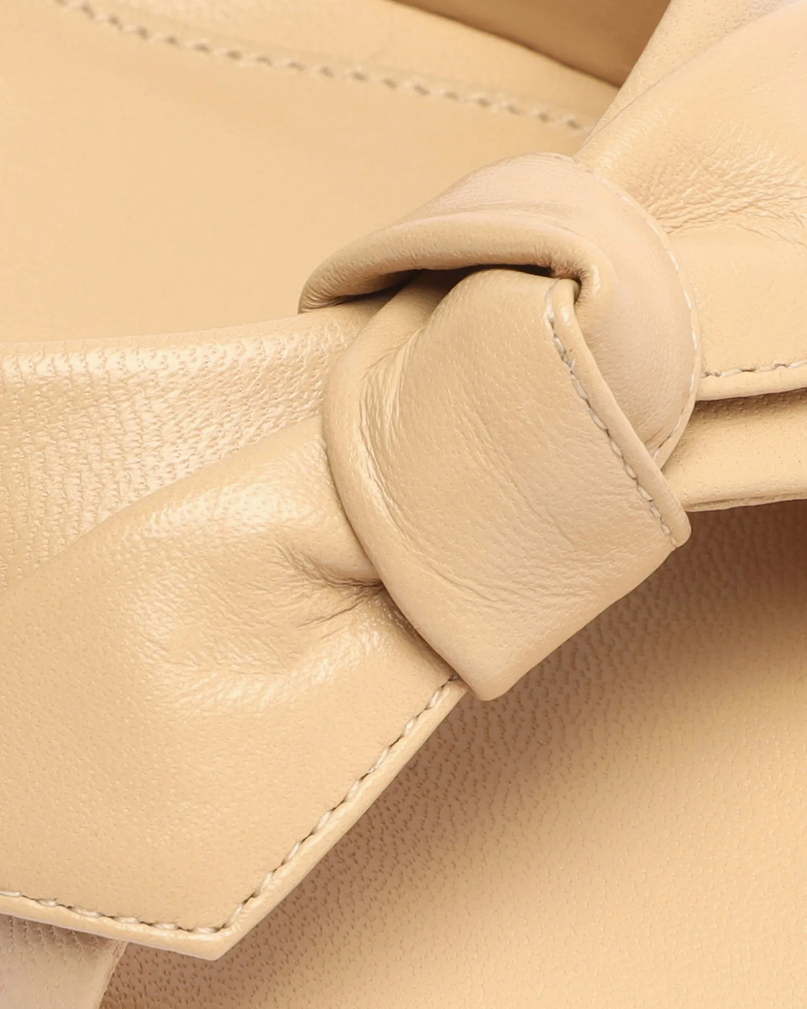 Clarita Easy Beige sold by Alexandre Birman product image thumbnail 4