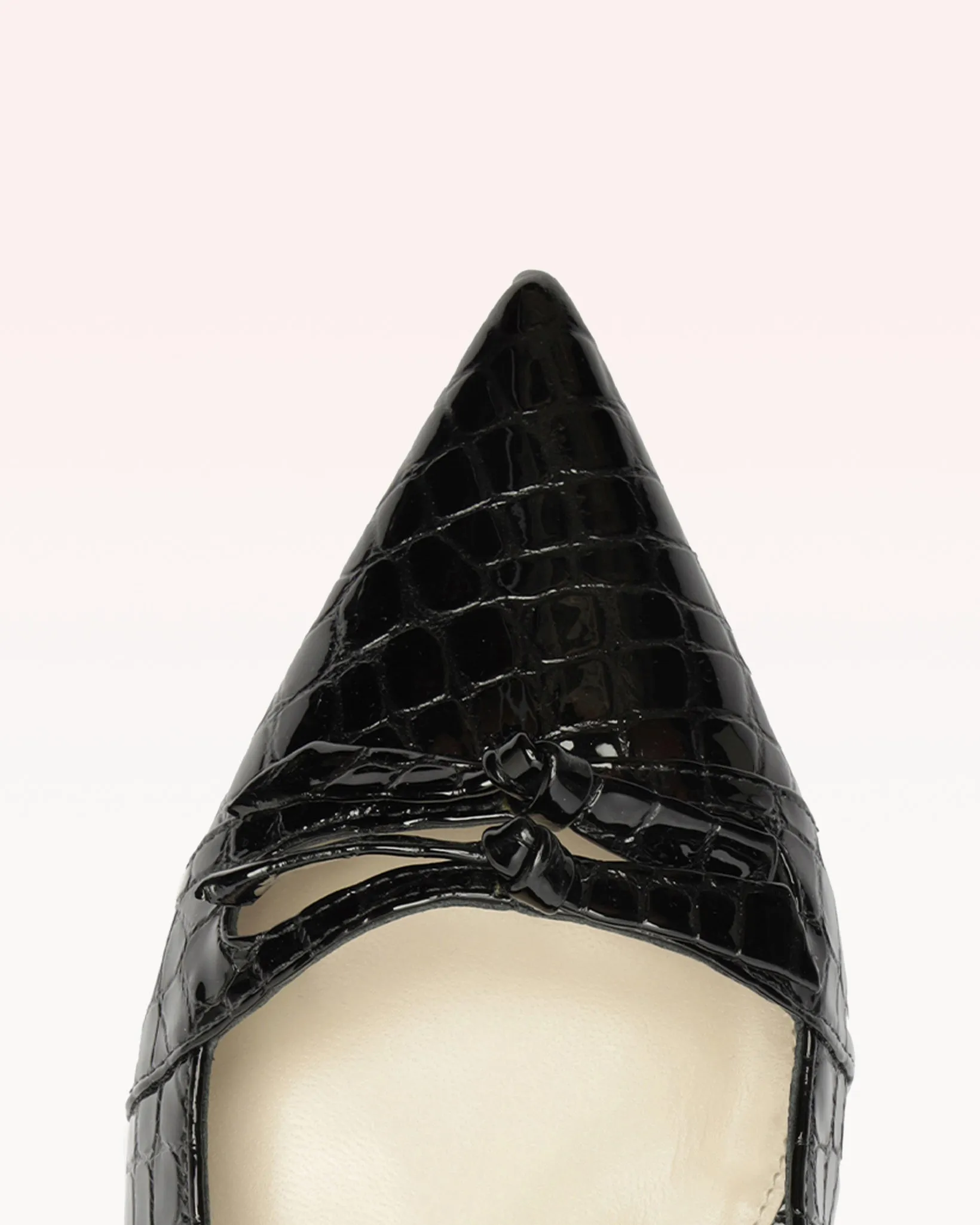 Kate 20 Black sold by Alexandre Birman product image thumbnail 5