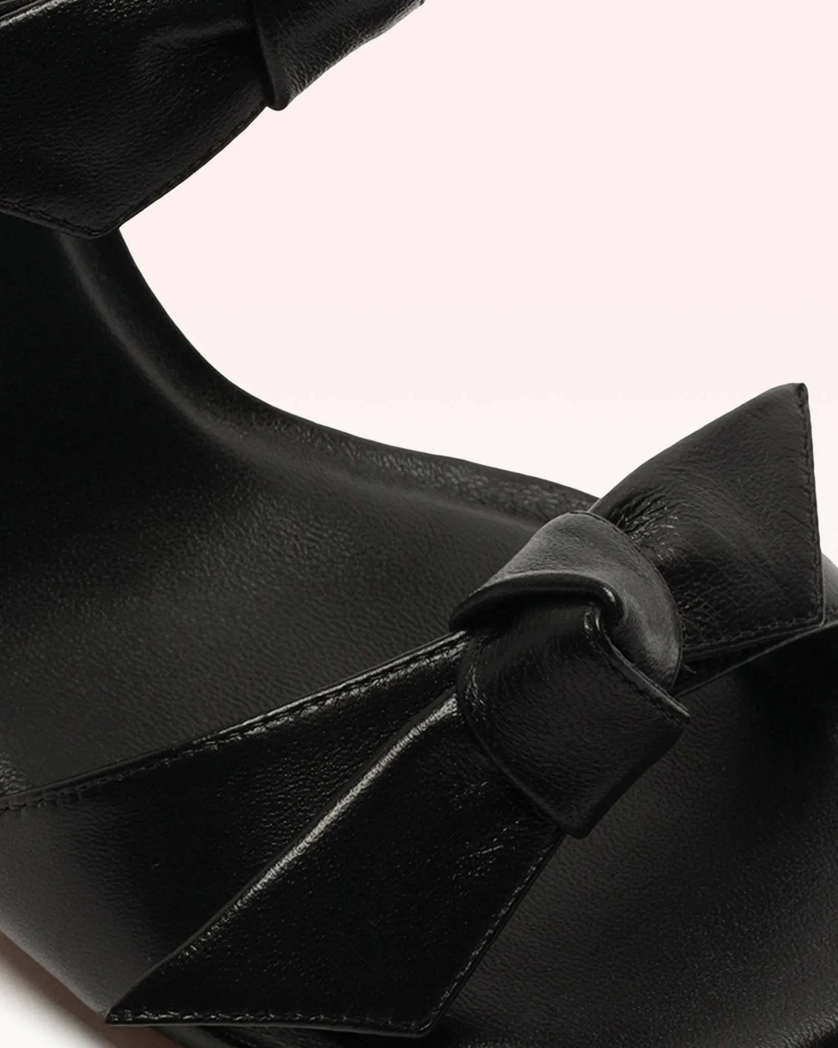 Clarita Square 85 Black sold by Alexandre Birman product image thumbnail 5