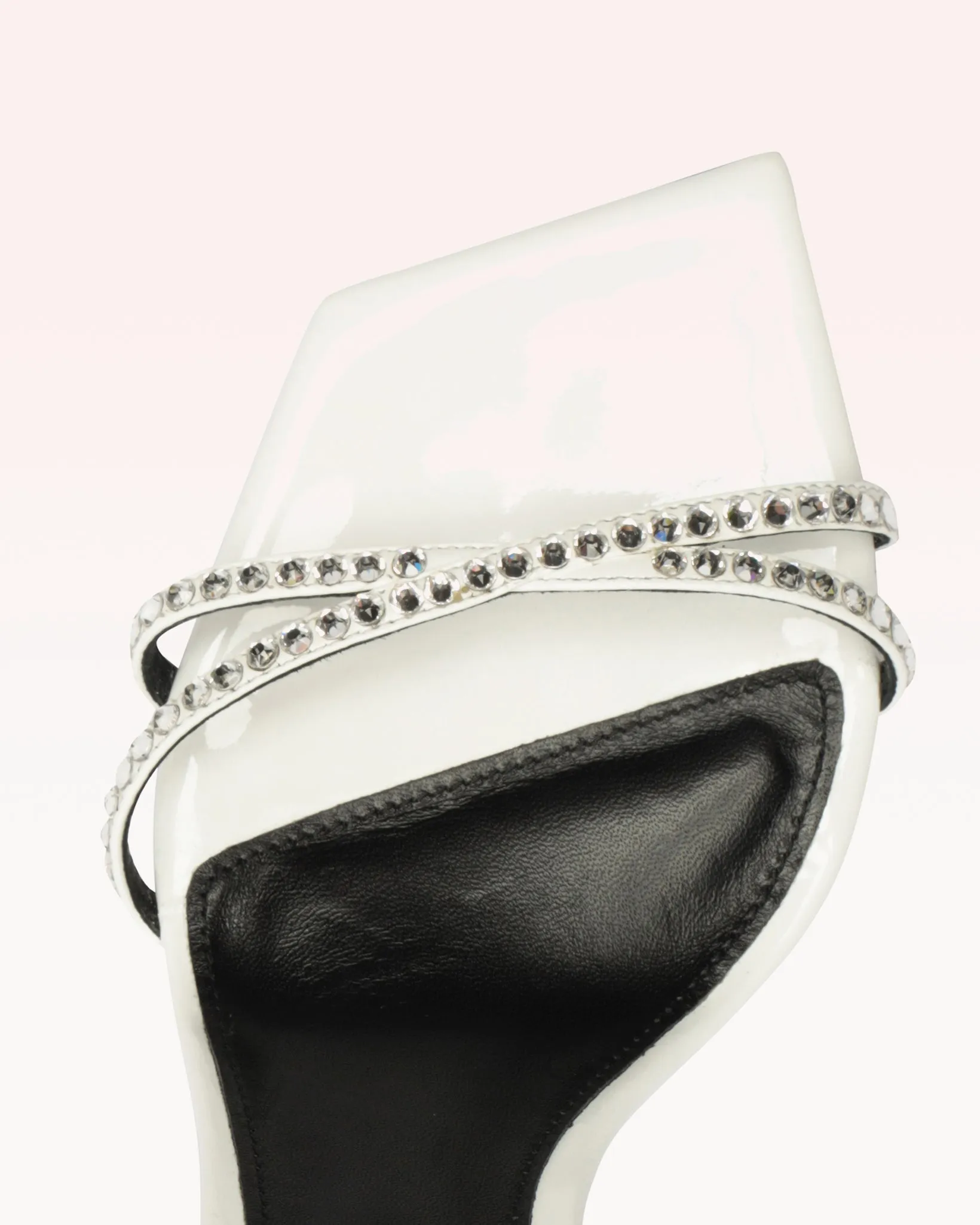 Skye 100 White sold by Alexandre Birman product image thumbnail 5