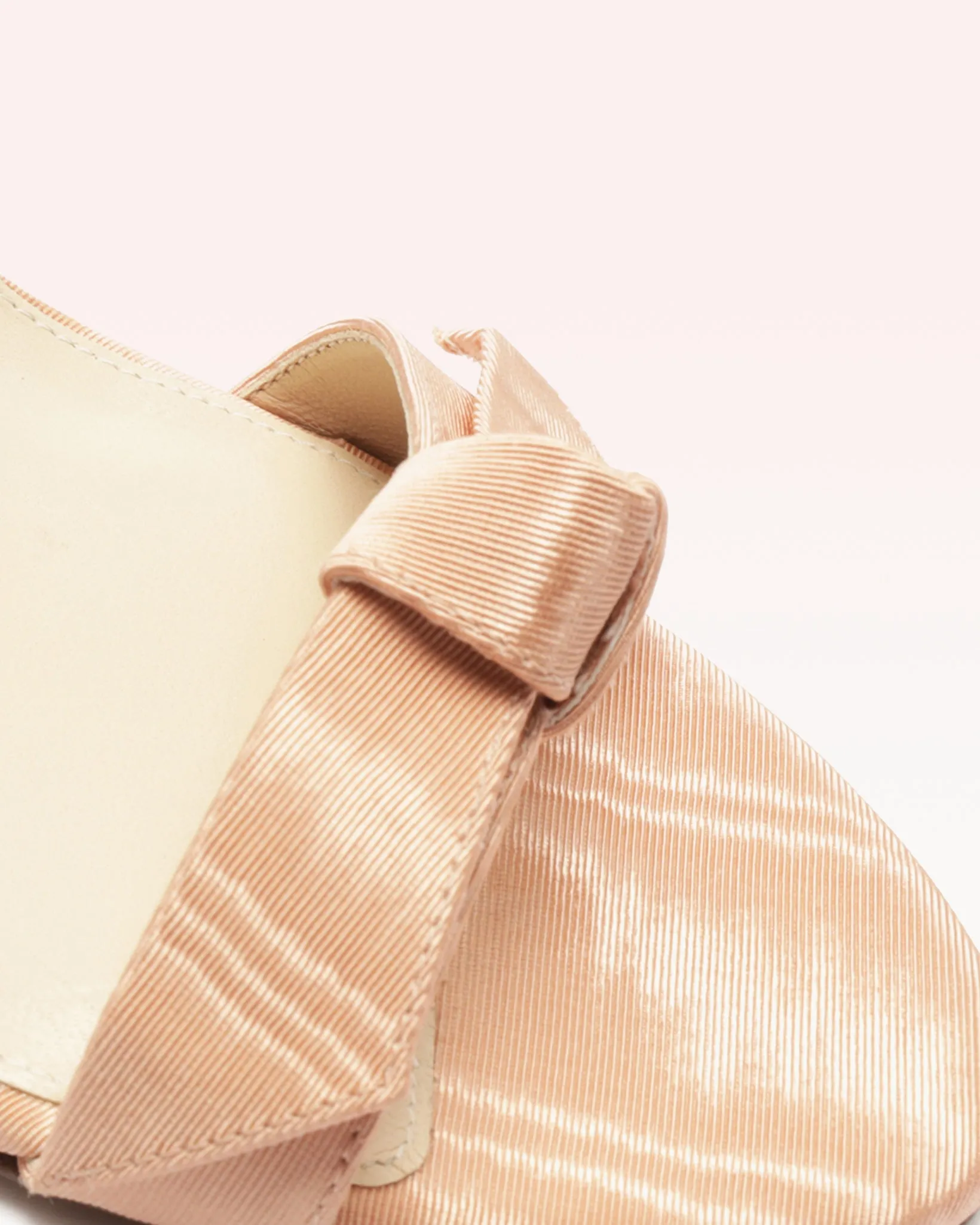 Clarita Bell 85 Cashmere sold by Alexandre Birman product image thumbnail 5