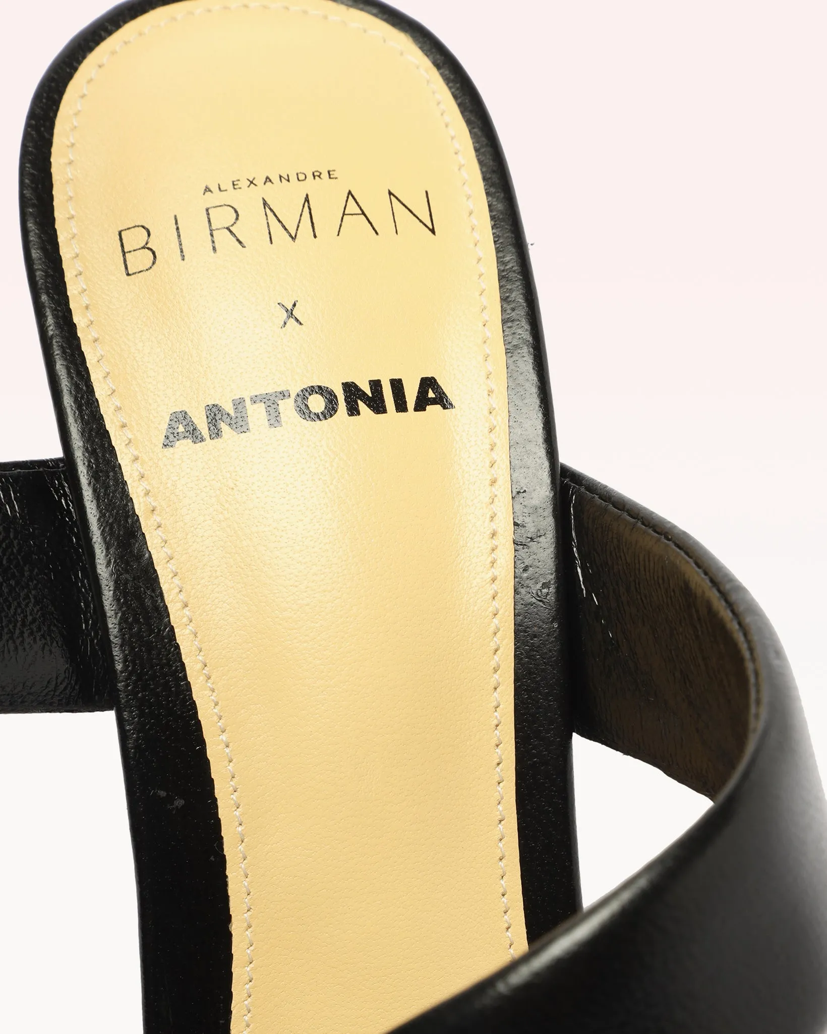 Antonia Black sold by Alexandre Birman product image thumbnail 4