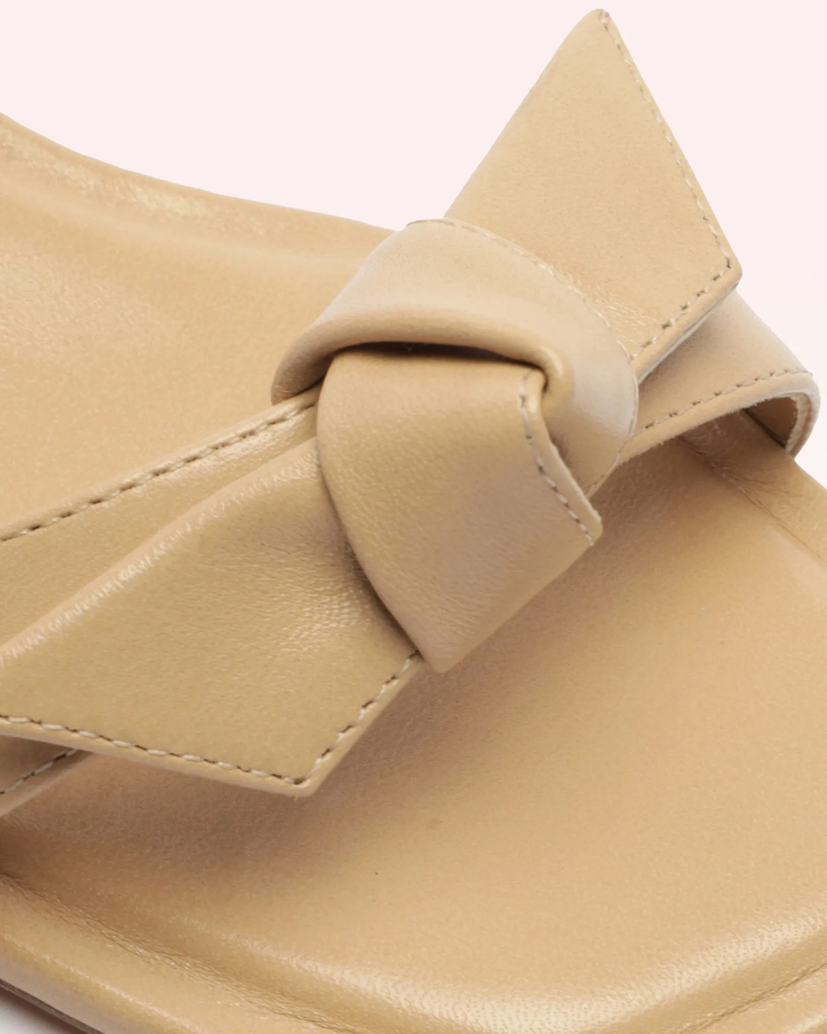 Clarita Square 60 Beige sold by Alexandre Birman product image thumbnail 5