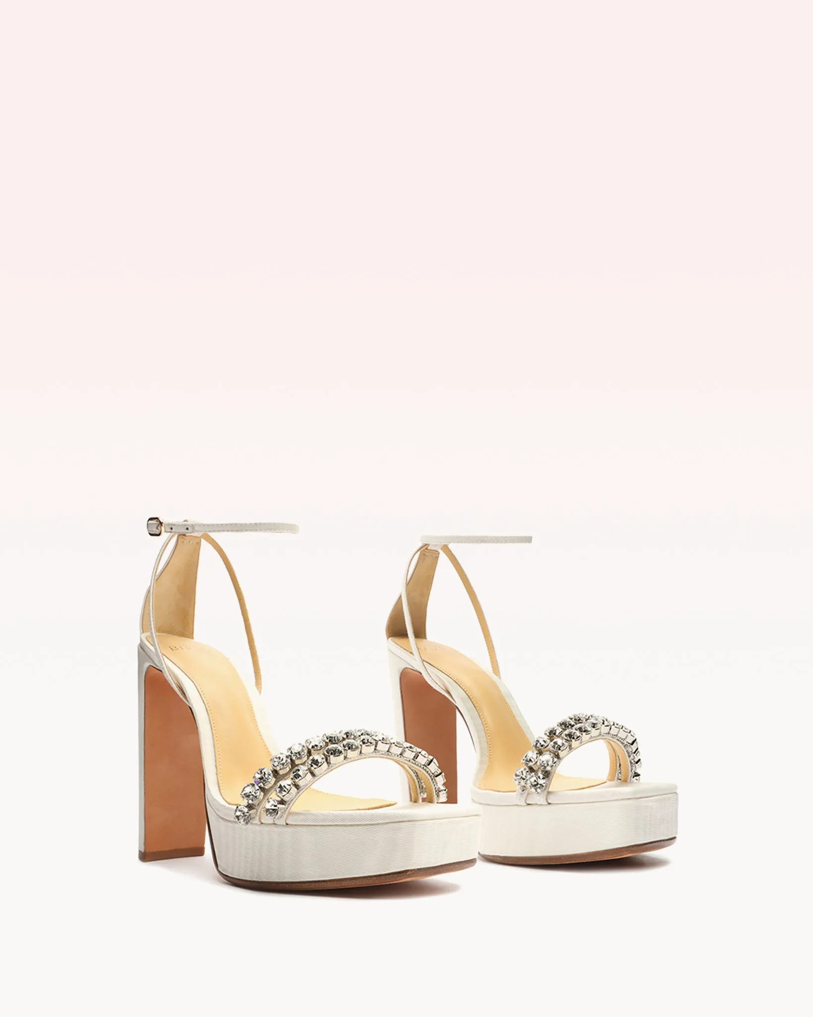 Agnes 120 Ivory sold by Alexandre Birman product image thumbnail 2