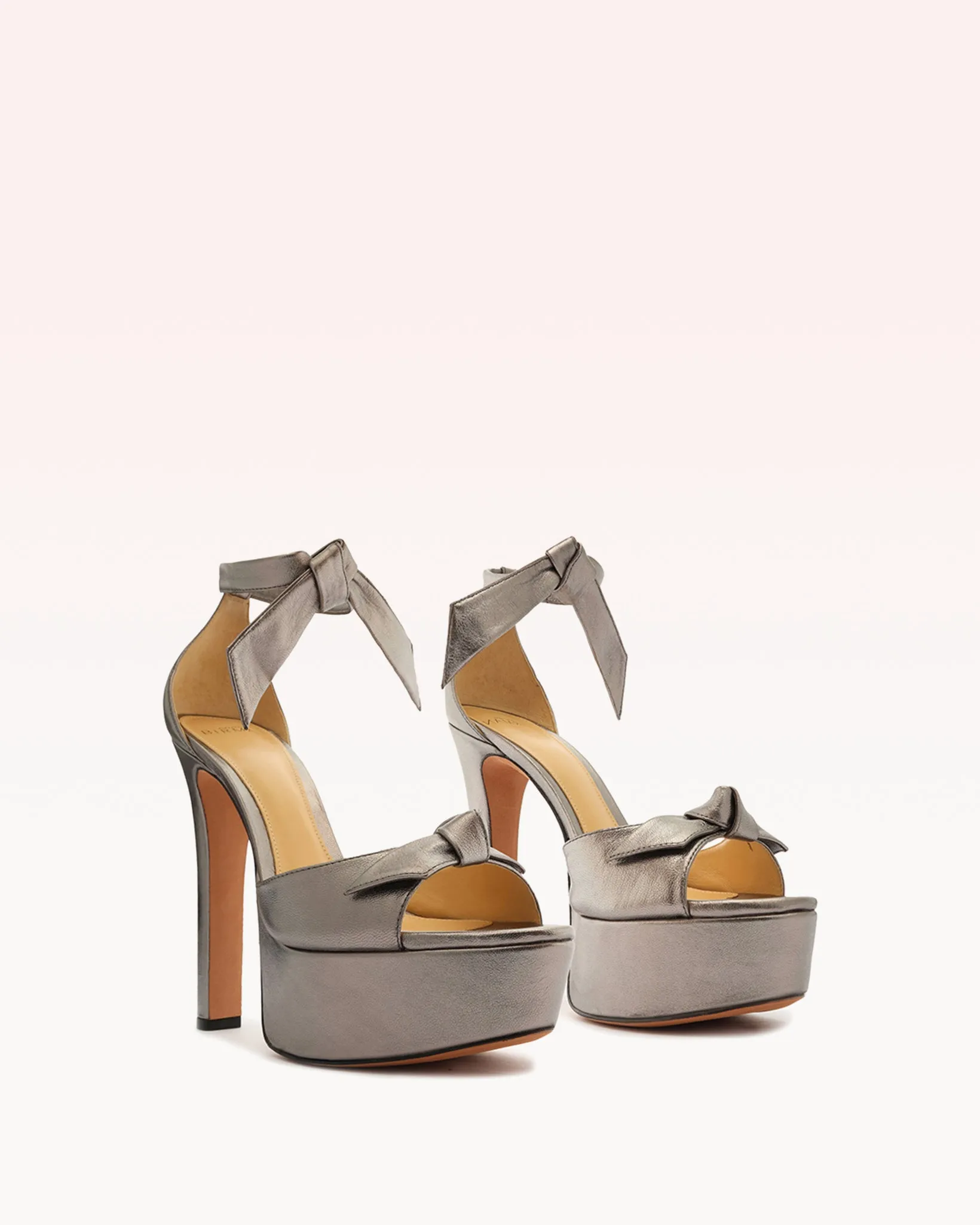 Clarita 125 Metallic Graphite sold by Alexandre Birman product image thumbnail 2