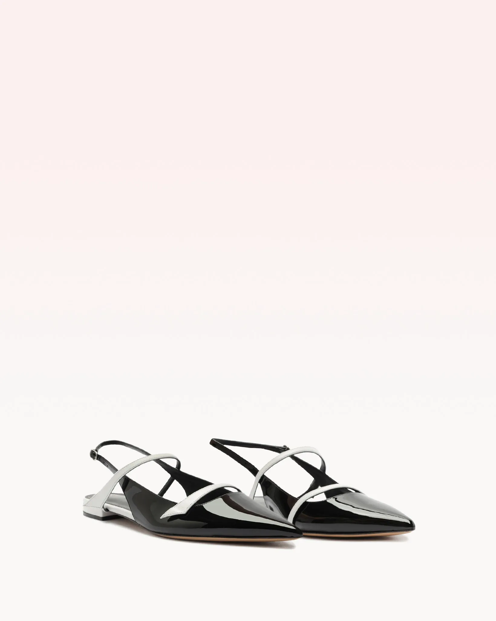 Tita Flat Black & White sold by Alexandre Birman product image thumbnail 2