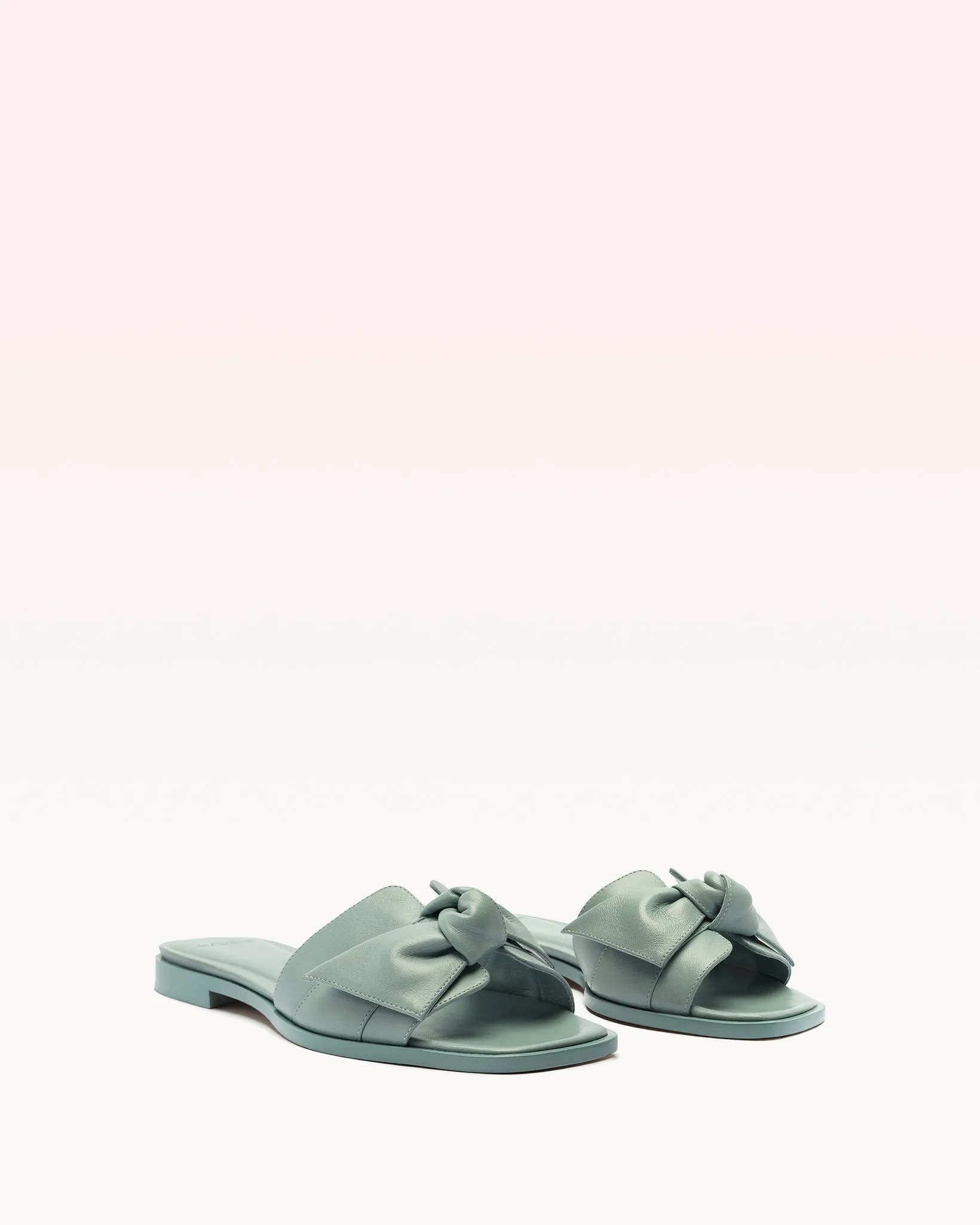 Maxi Clarita Square Flat Skyway sold by Alexandre Birman product image thumbnail 2