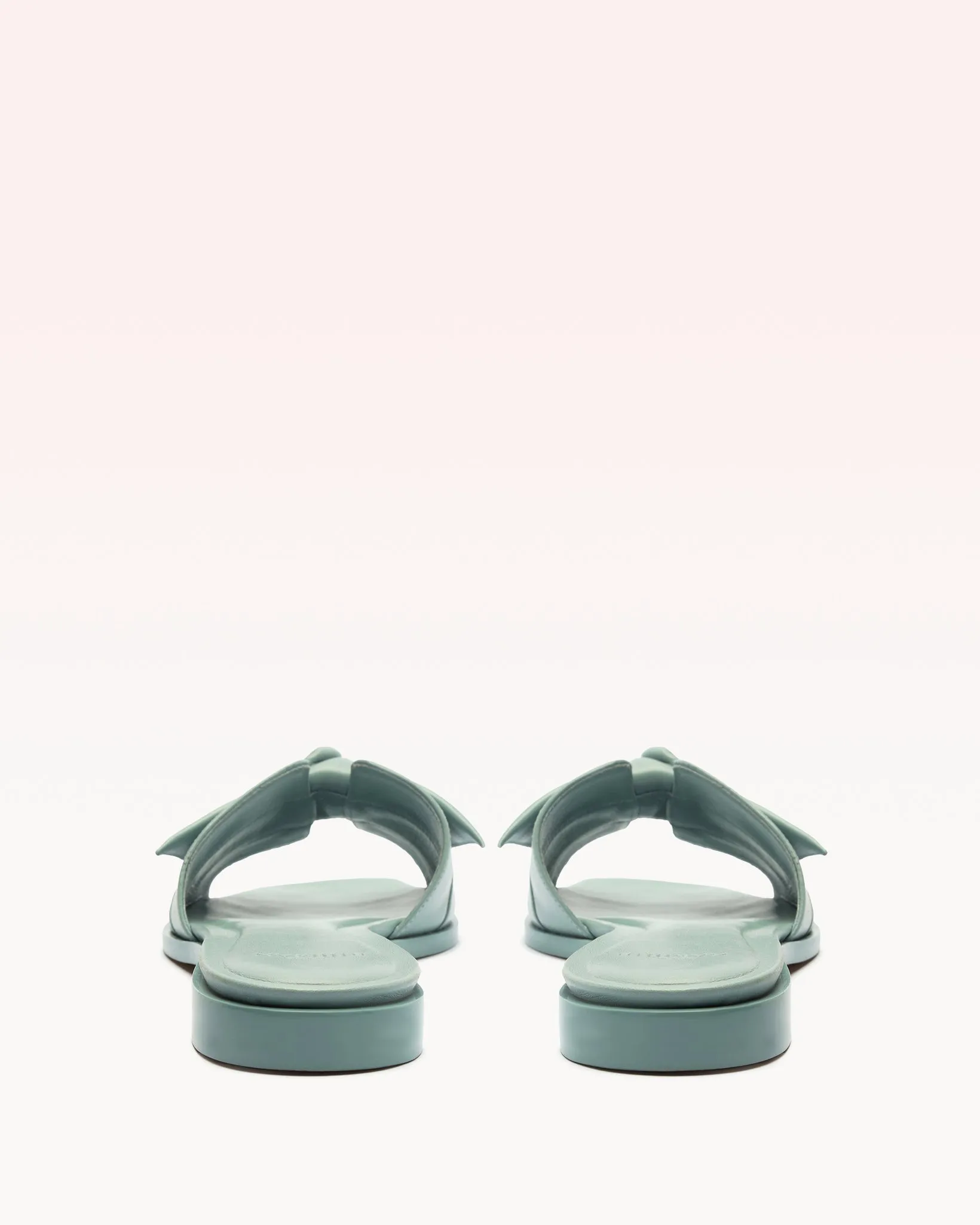 Maxi Clarita Square Flat Skyway sold by Alexandre Birman product image thumbnail 3