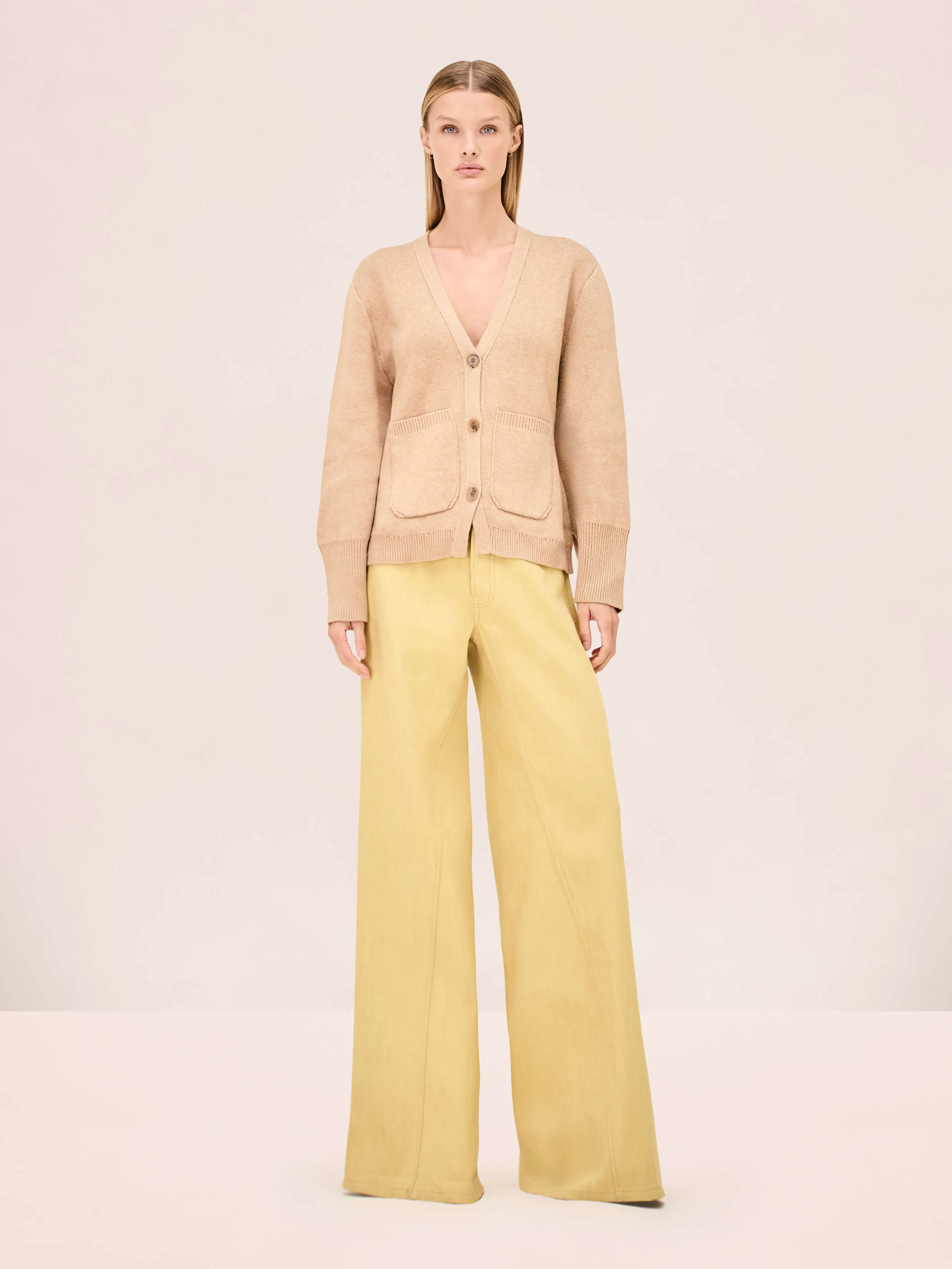 Dilo Pant sold by Alexis