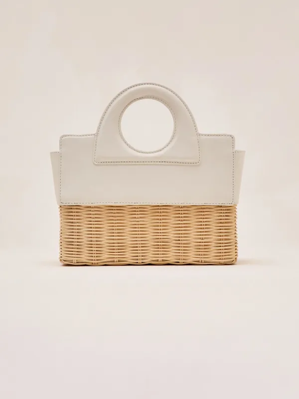 Penelope sold by Alexis