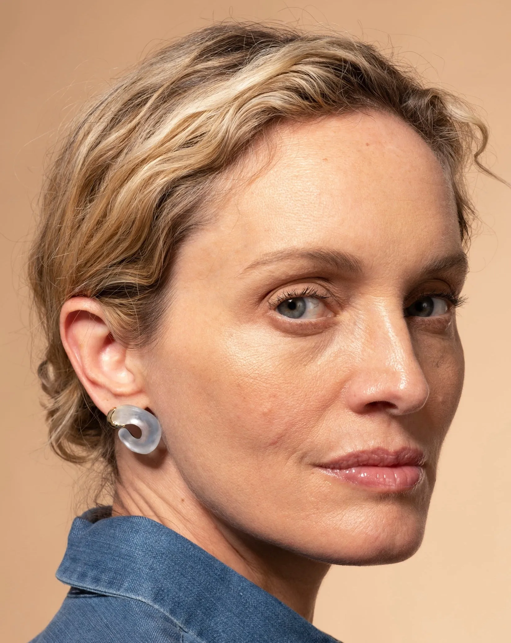 Lucite Small Molten Front Facing Hoop Earring - Silver sold by Alexis Bittar product image thumbnail 4