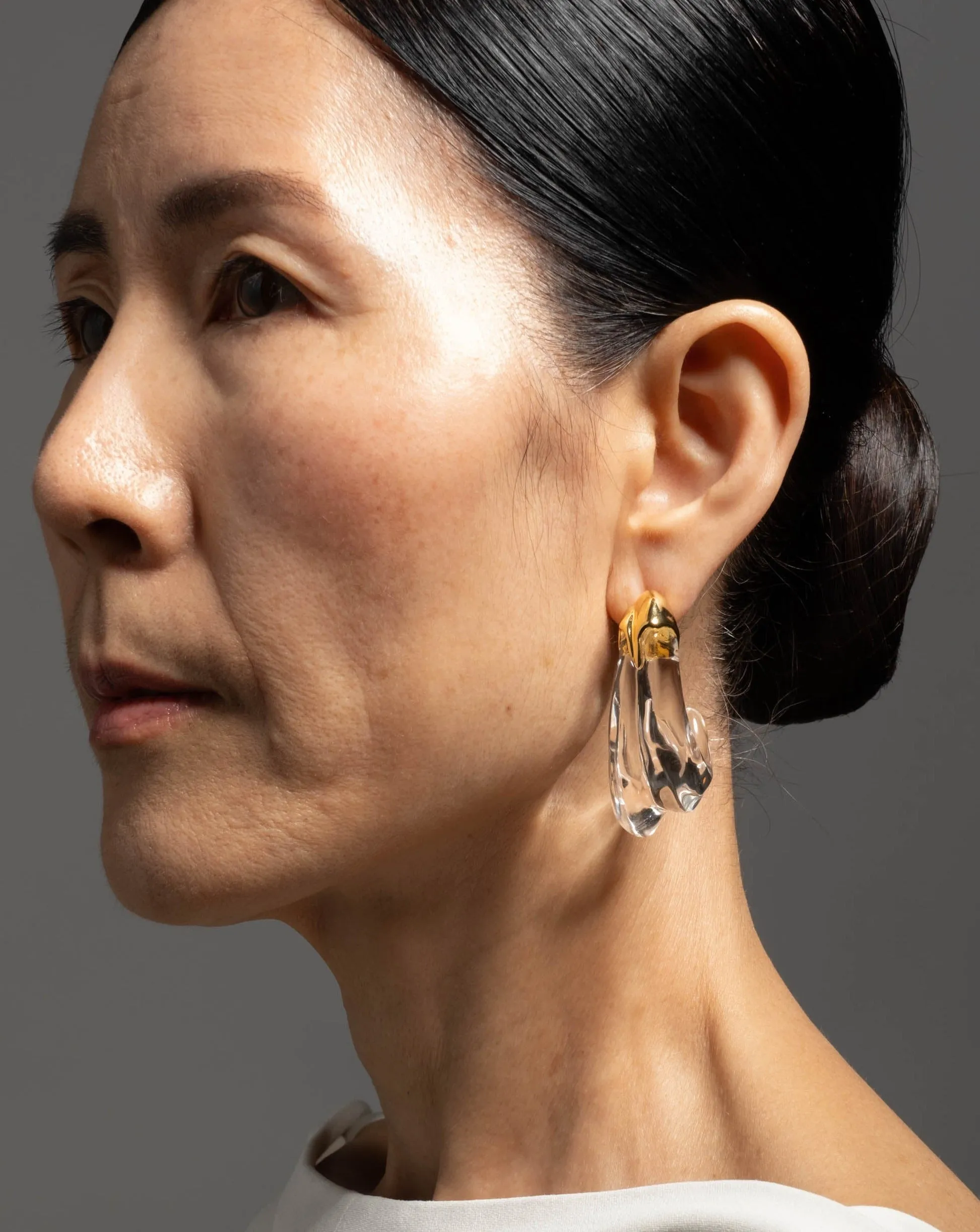 Liquid Lucite Large Wave Hoop Earring sold by Alexis Bittar product image thumbnail 5