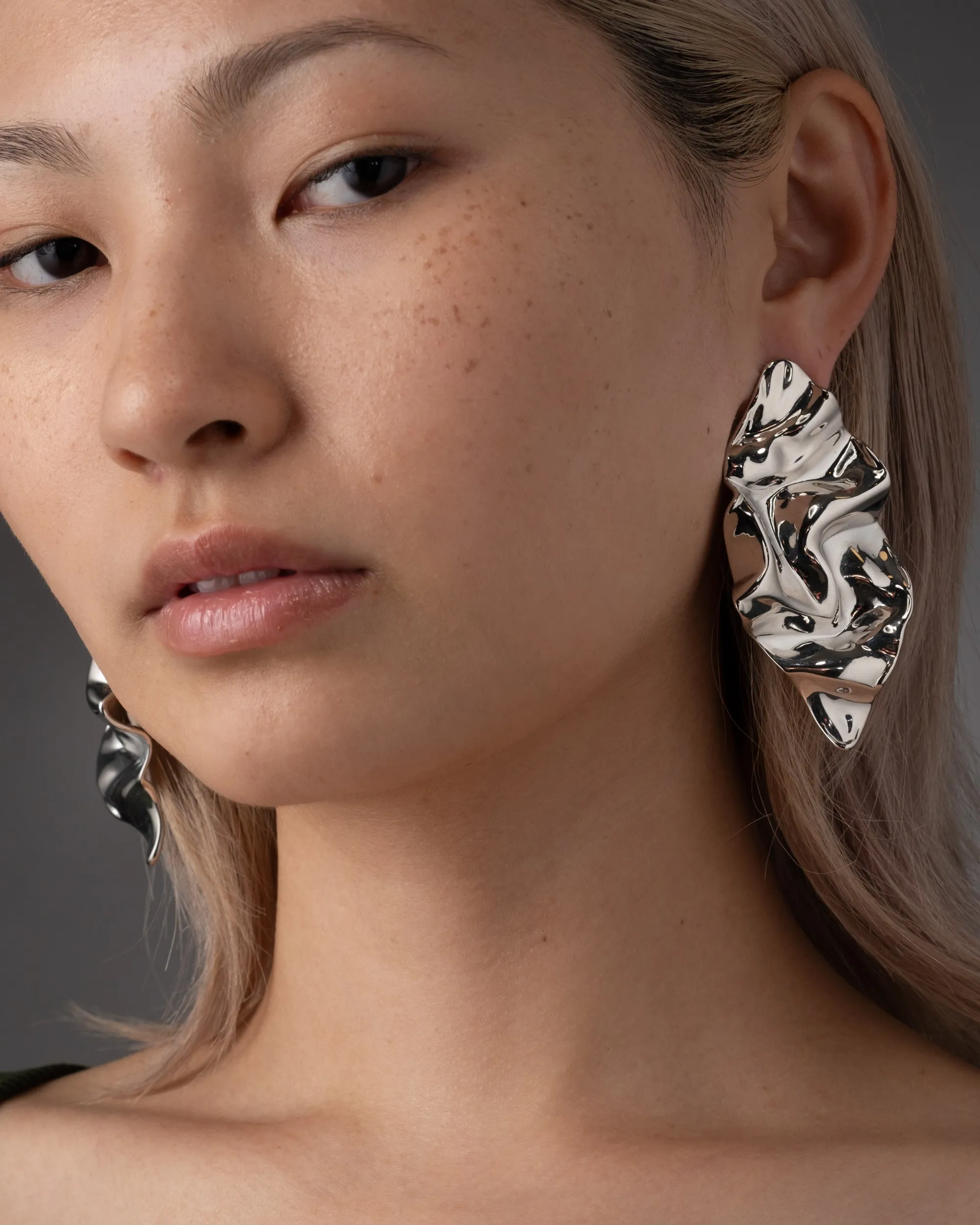 Crumpled Large Post Earring- Silver sold by Alexis Bittar product image thumbnail 5