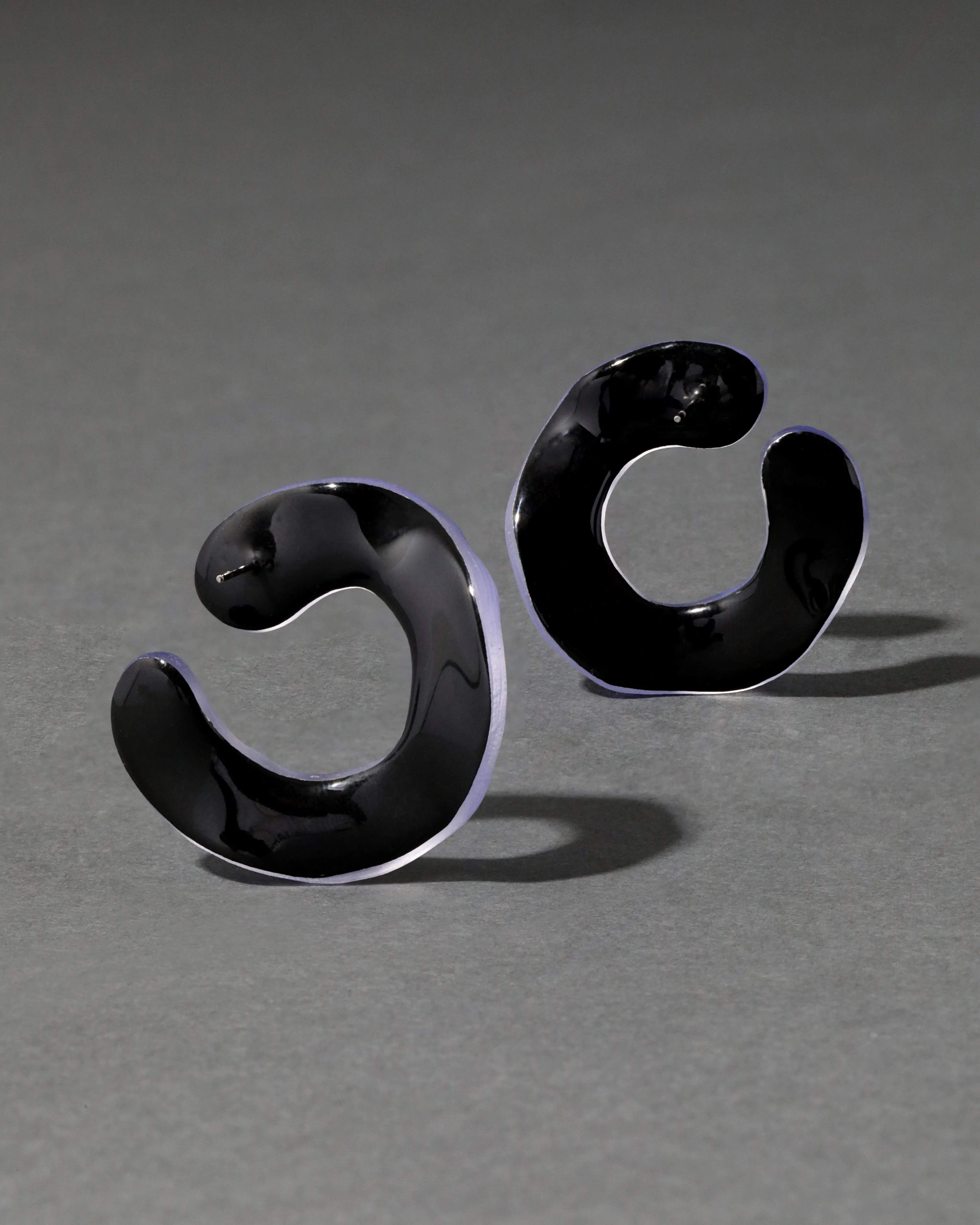 Lucite Large Front Facing Hoop Earring- Electric Violet sold by Alexis Bittar product image thumbnail 3