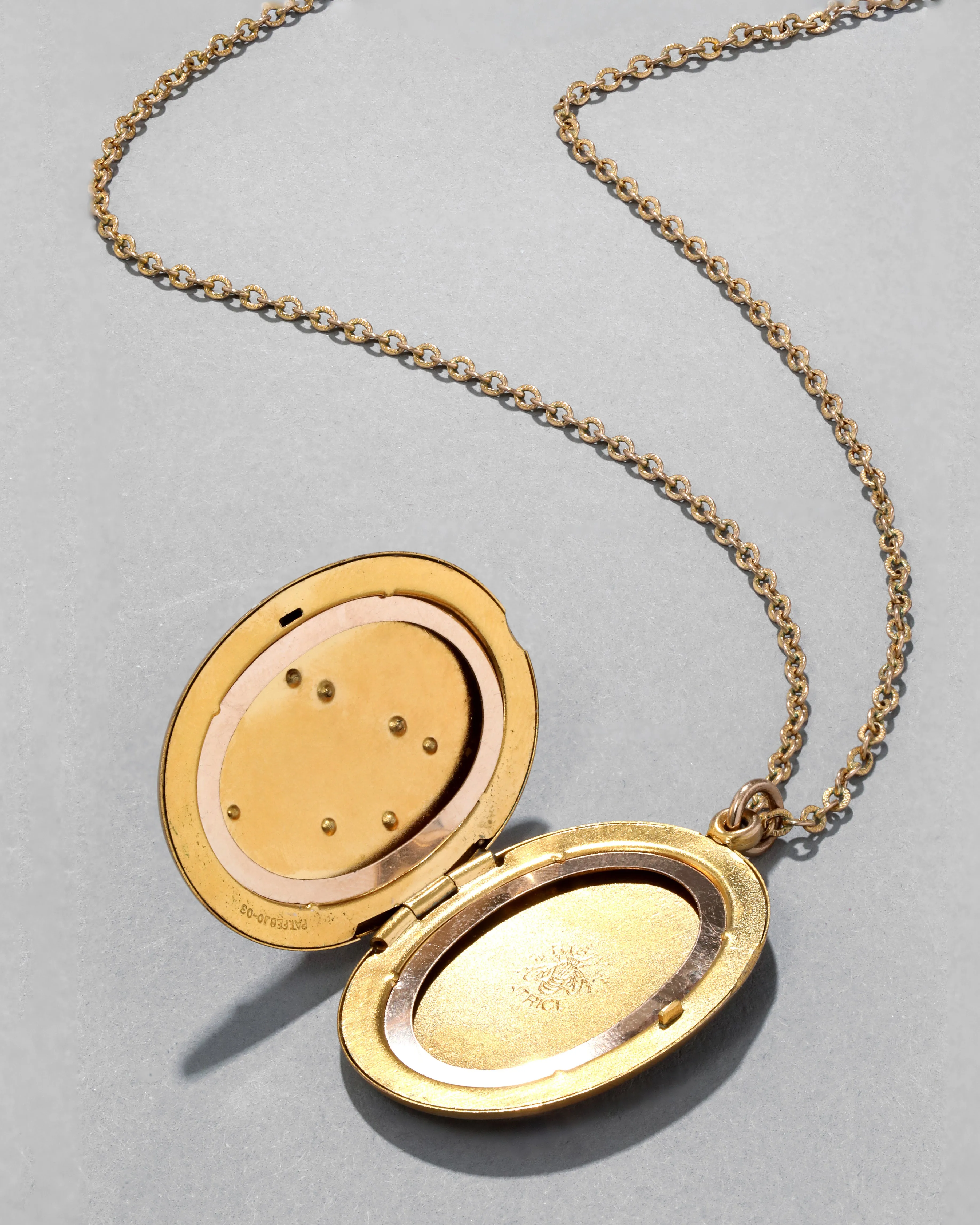 Antique 1920s 14k Gold Filled Hand Etched Floral Oval Locket Necklace sold by Alexis Bittar product image thumbnail 4