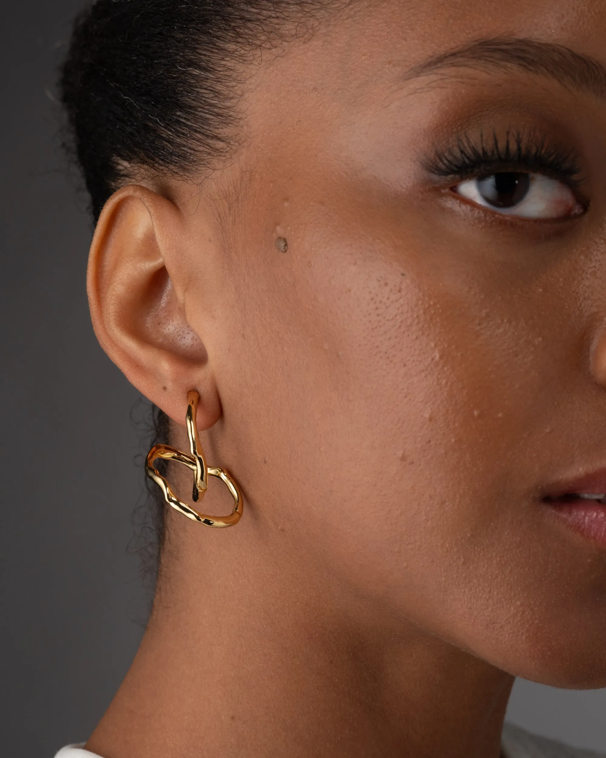 Twisted Gold Interlock Hoop Earring sold by Alexis Bittar product image thumbnail 2