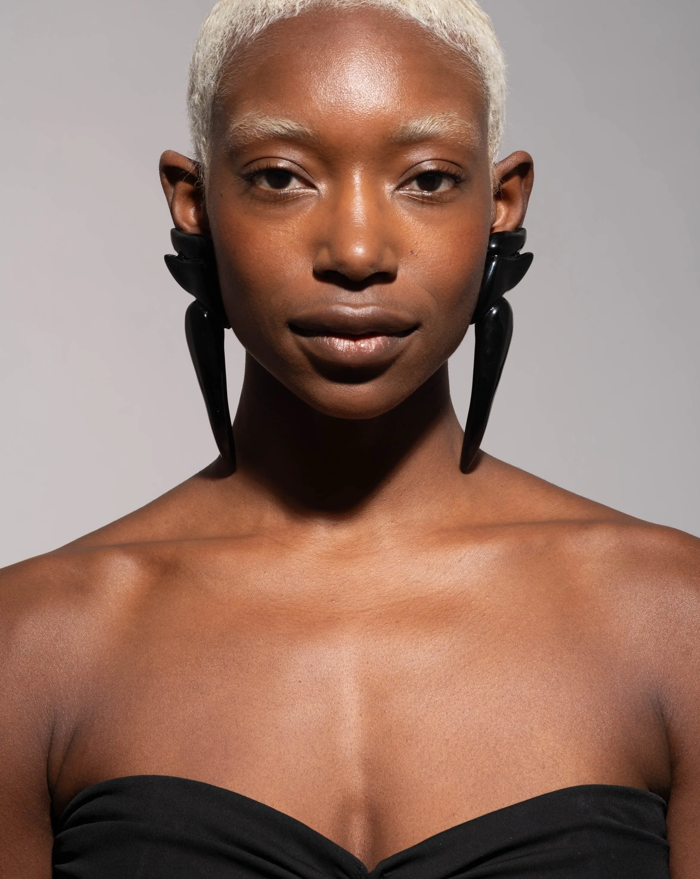 Liquid Lucite Wave Long Clip Earring- Black sold by Alexis Bittar product image thumbnail 3