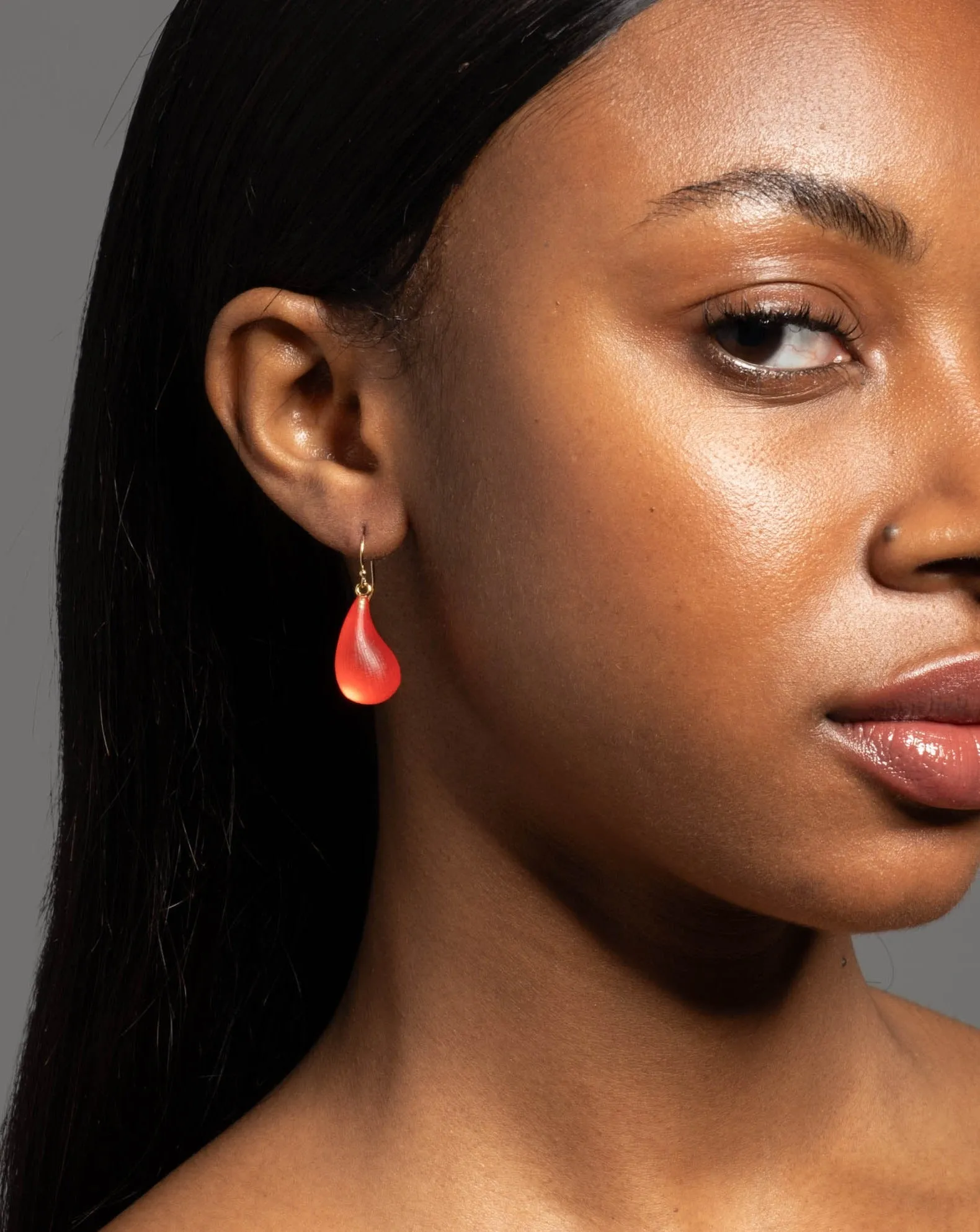 Lucite Dewdrop Earring- Lipstick Red sold by Alexis Bittar product image thumbnail 2