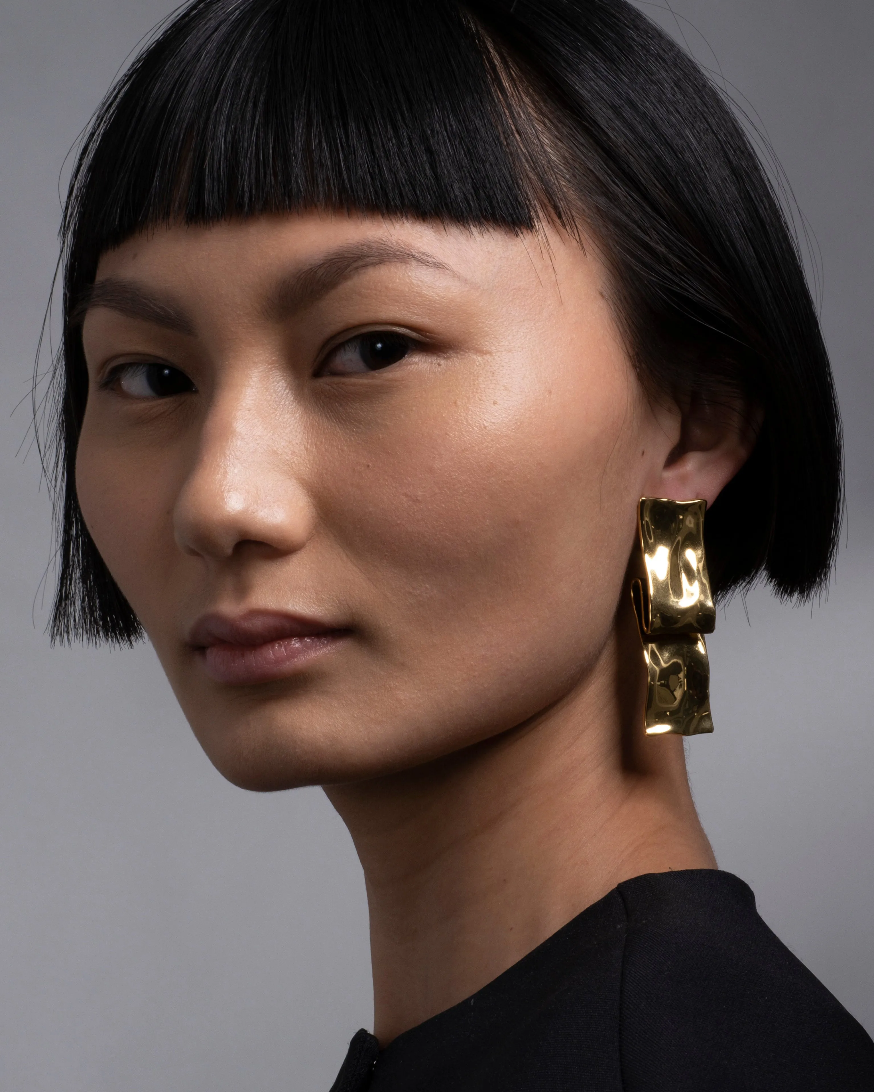 Twisted Gold Folded Ribbon Large Post Earring sold by Alexis Bittar product image thumbnail 5