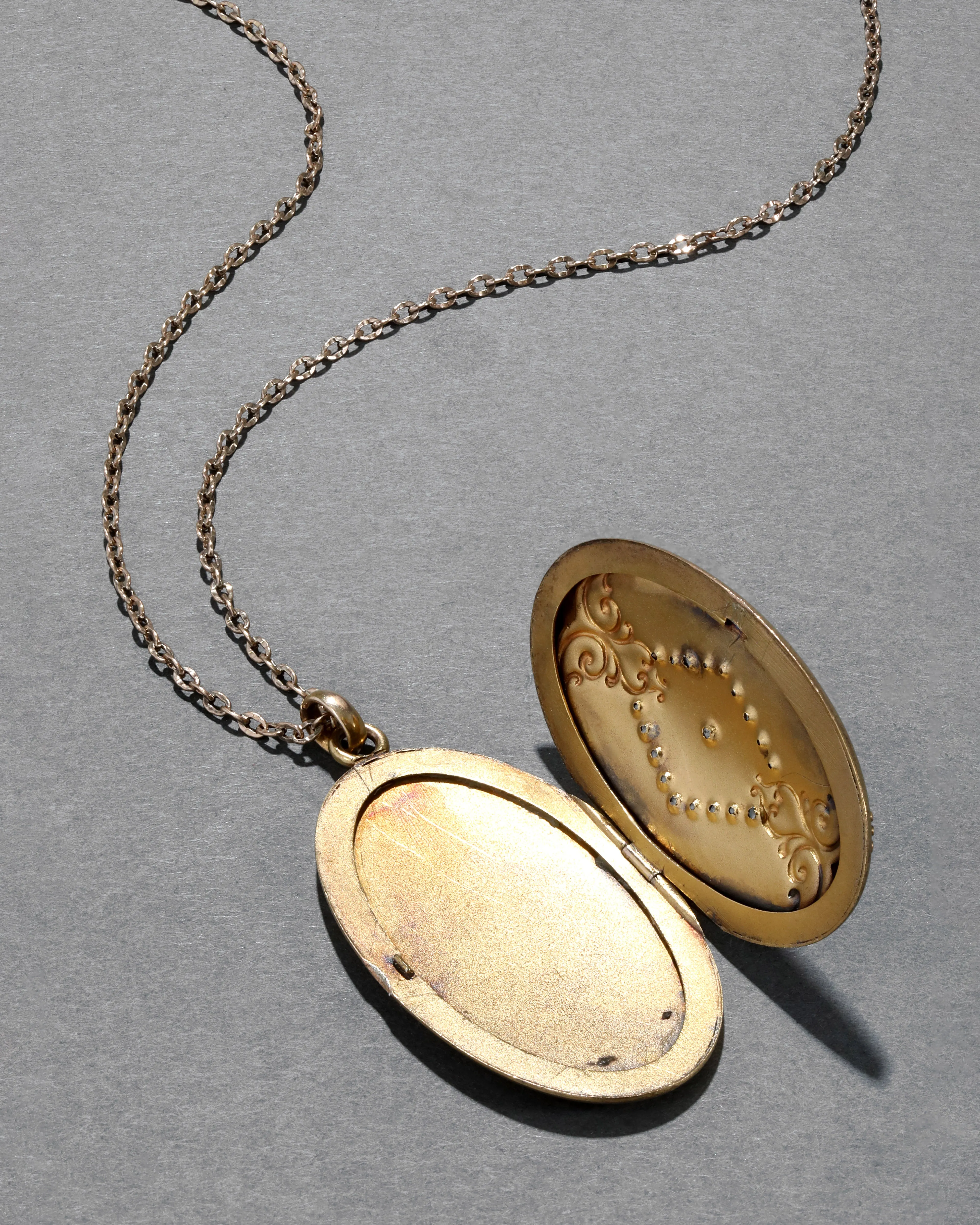 Antique 1920s 14k Gold Filled Crystal Star Center Oval Locket Necklace sold by Alexis Bittar product image thumbnail 3